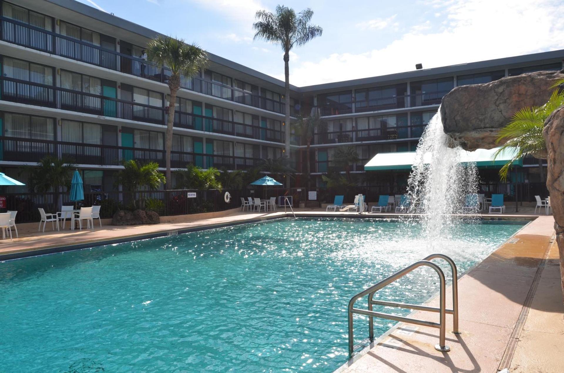Opal Hotel & Suites photo 2