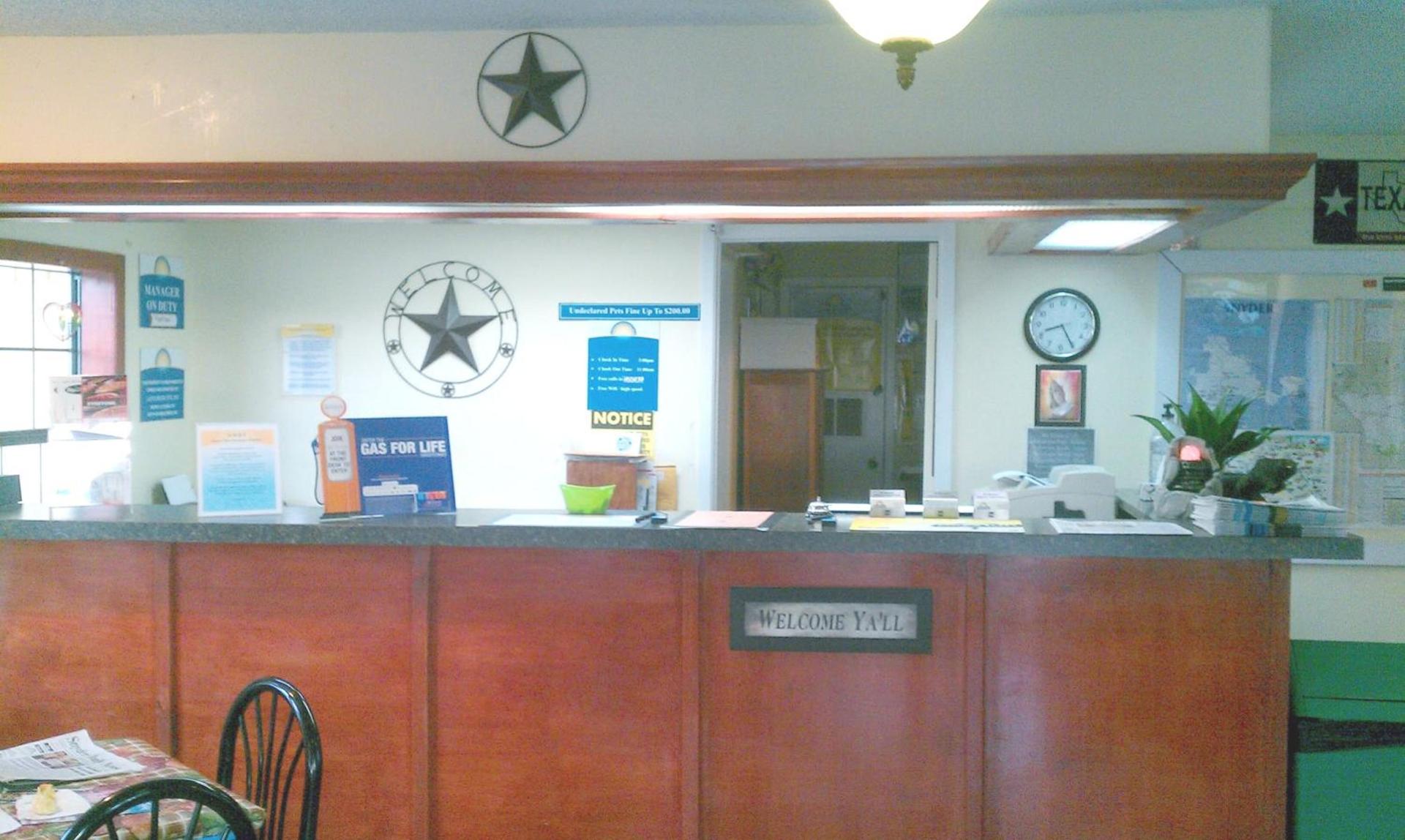 Days Inn by Wyndham Snyder photo 21