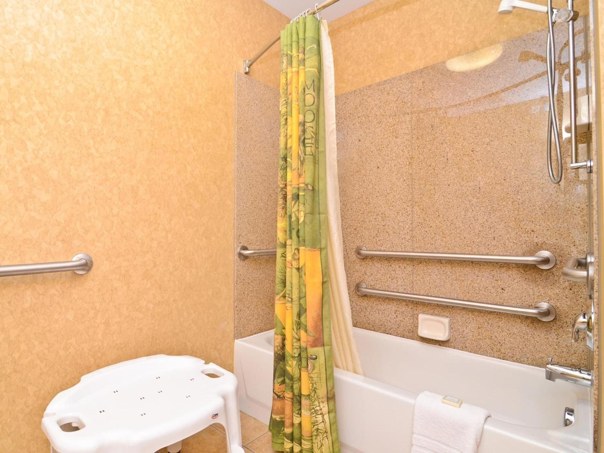 Best Western Plus Kelly Inn and Suites photo 54