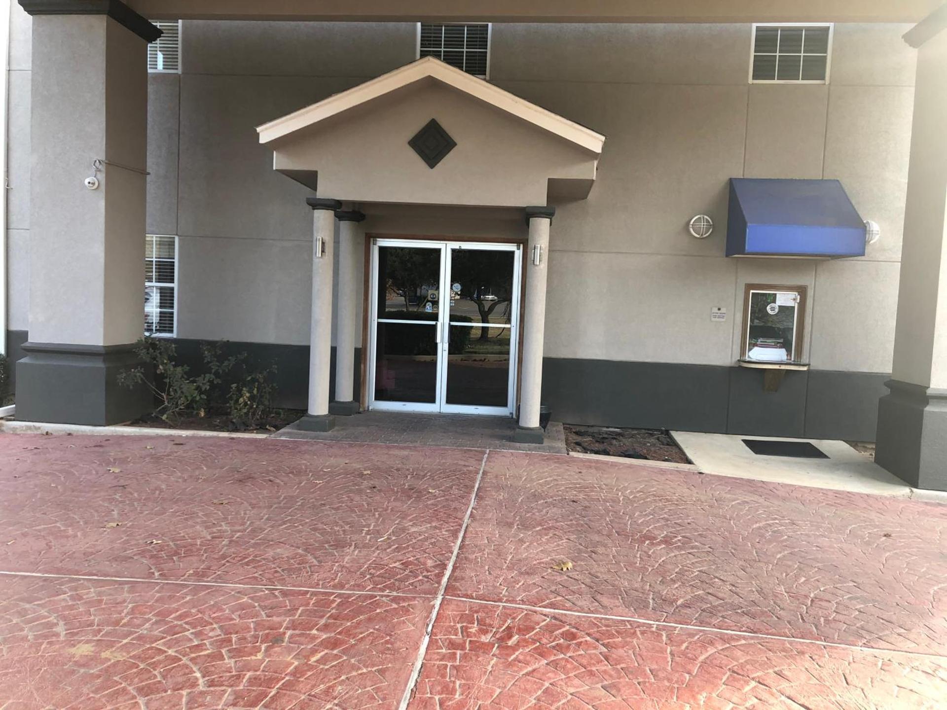 Diboll Inn and Suites photo 5