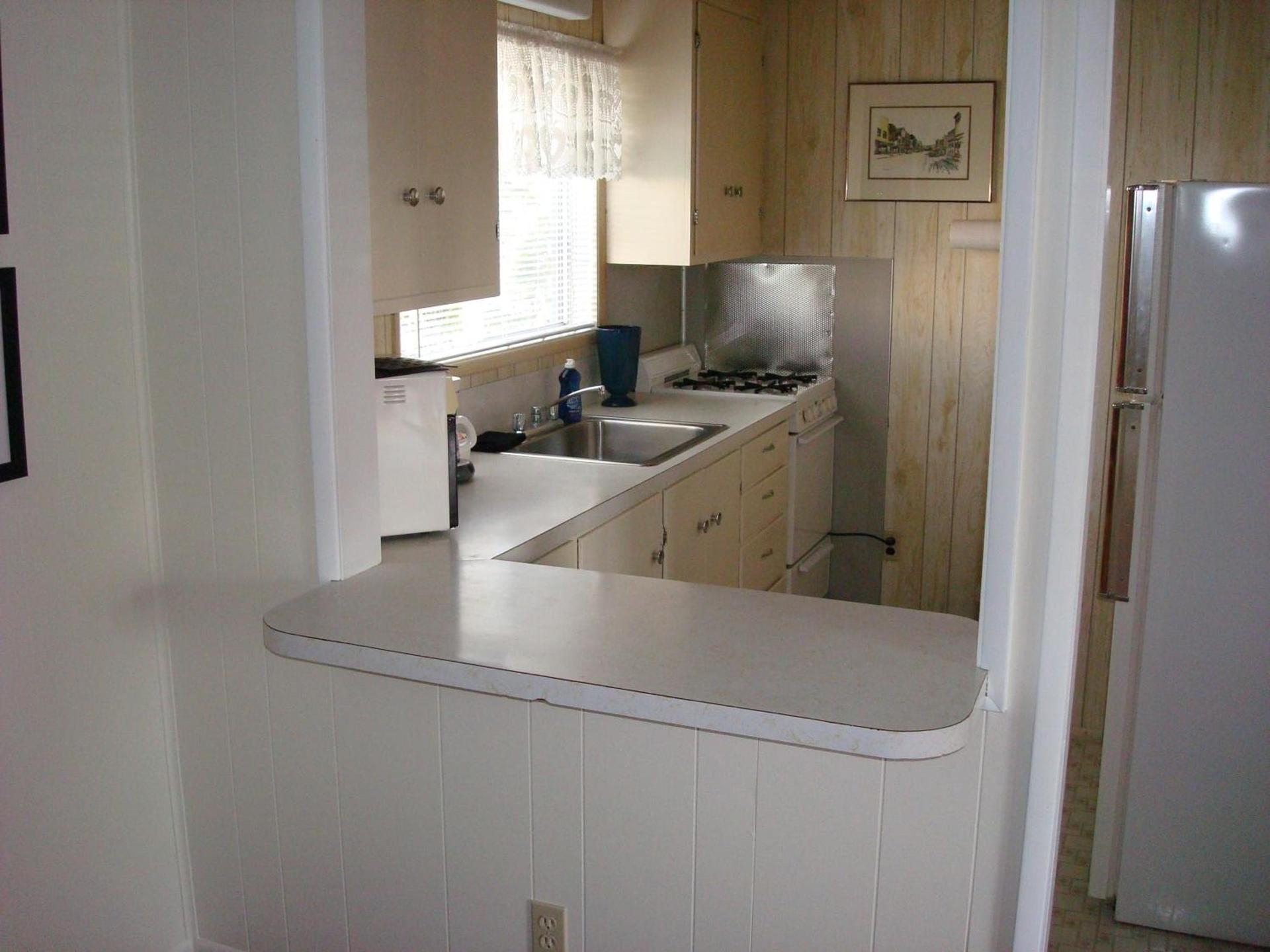 Redwood Suites photo 14