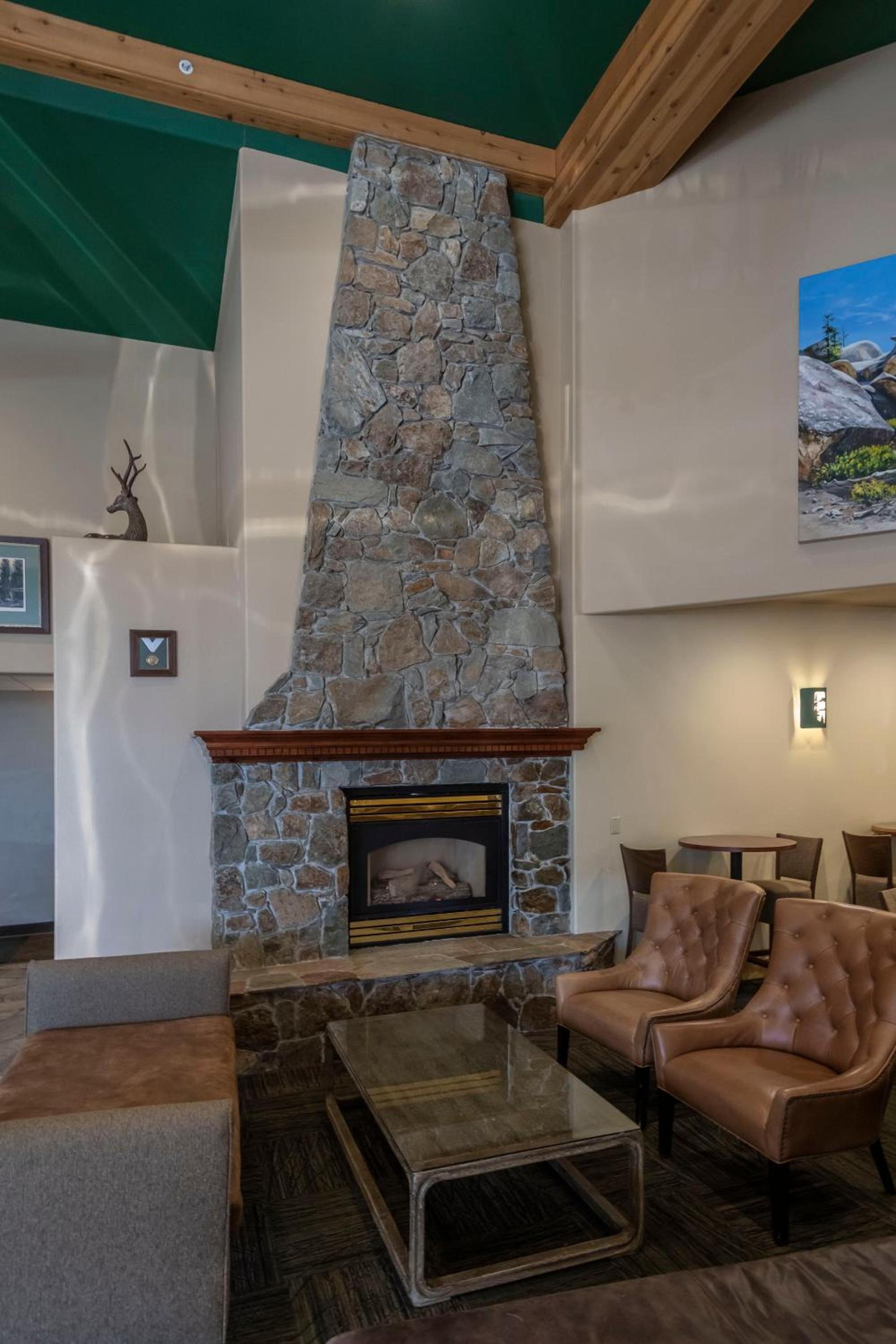 Truckee Donner Lodge photo 5