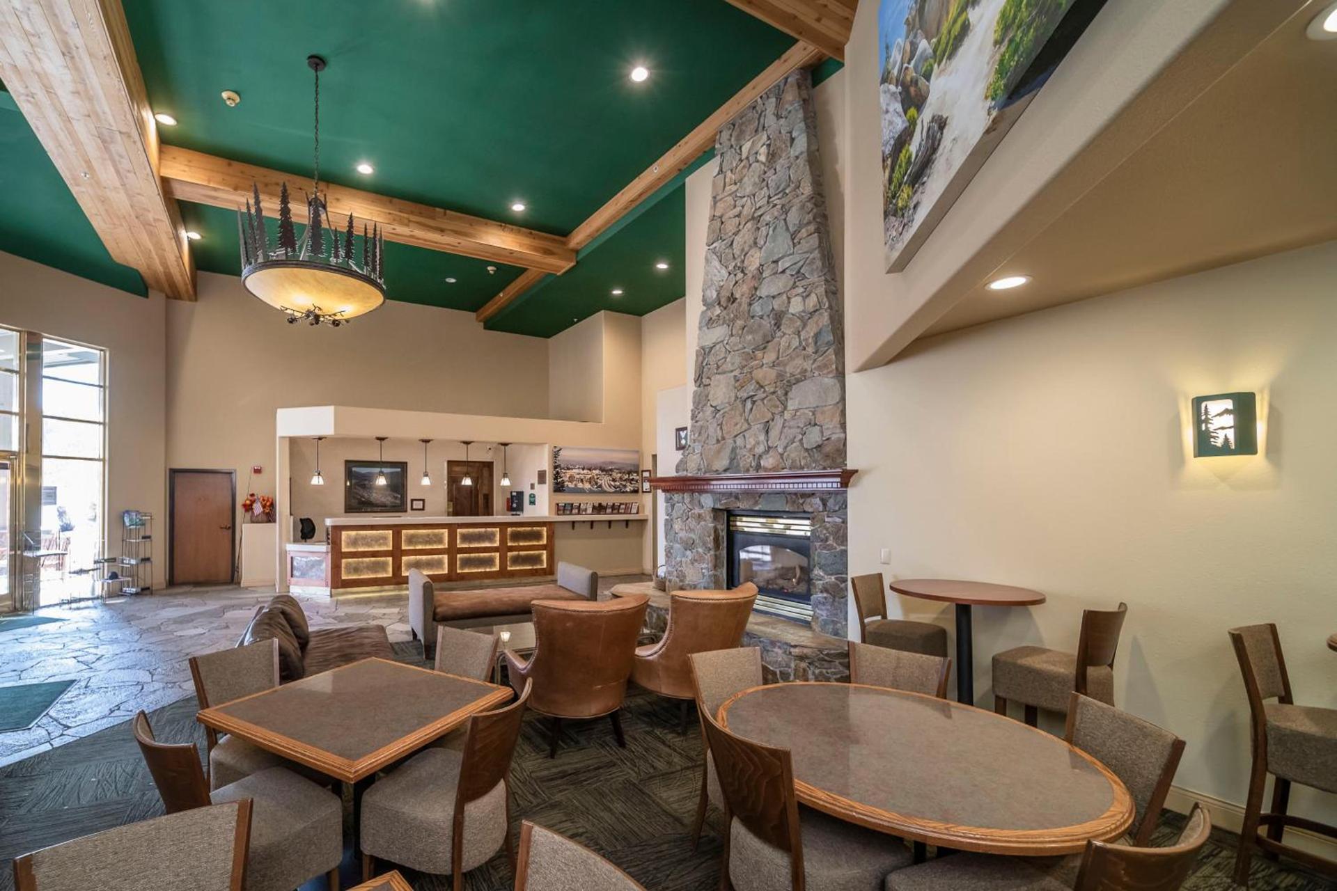 Truckee Donner Lodge photo 9