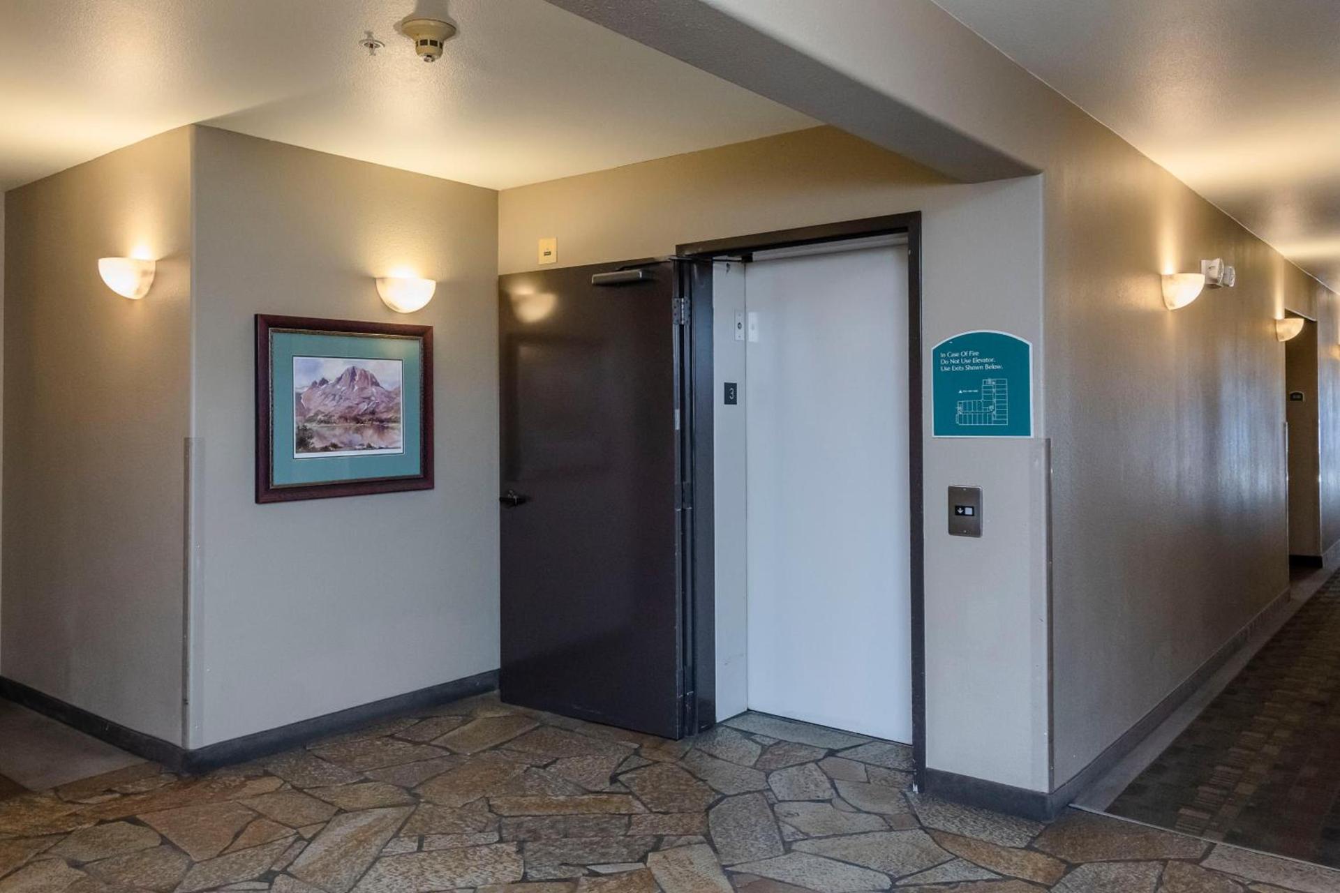 Truckee Donner Lodge photo 12
