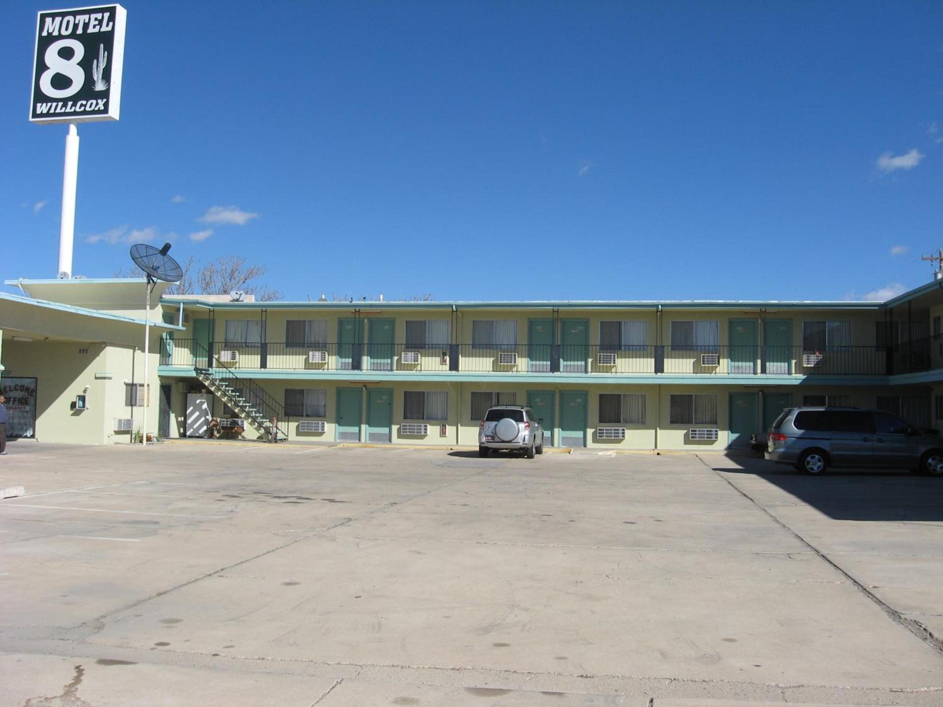Motel 8 Willcox photo 9