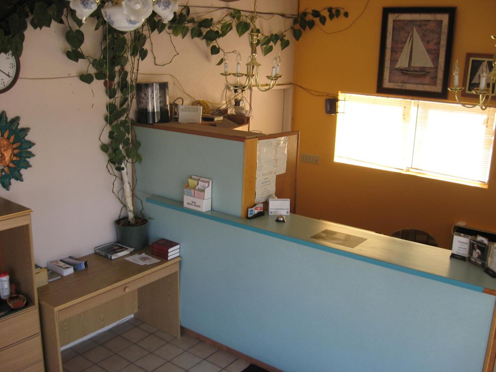 Motel 8 Willcox photo 11