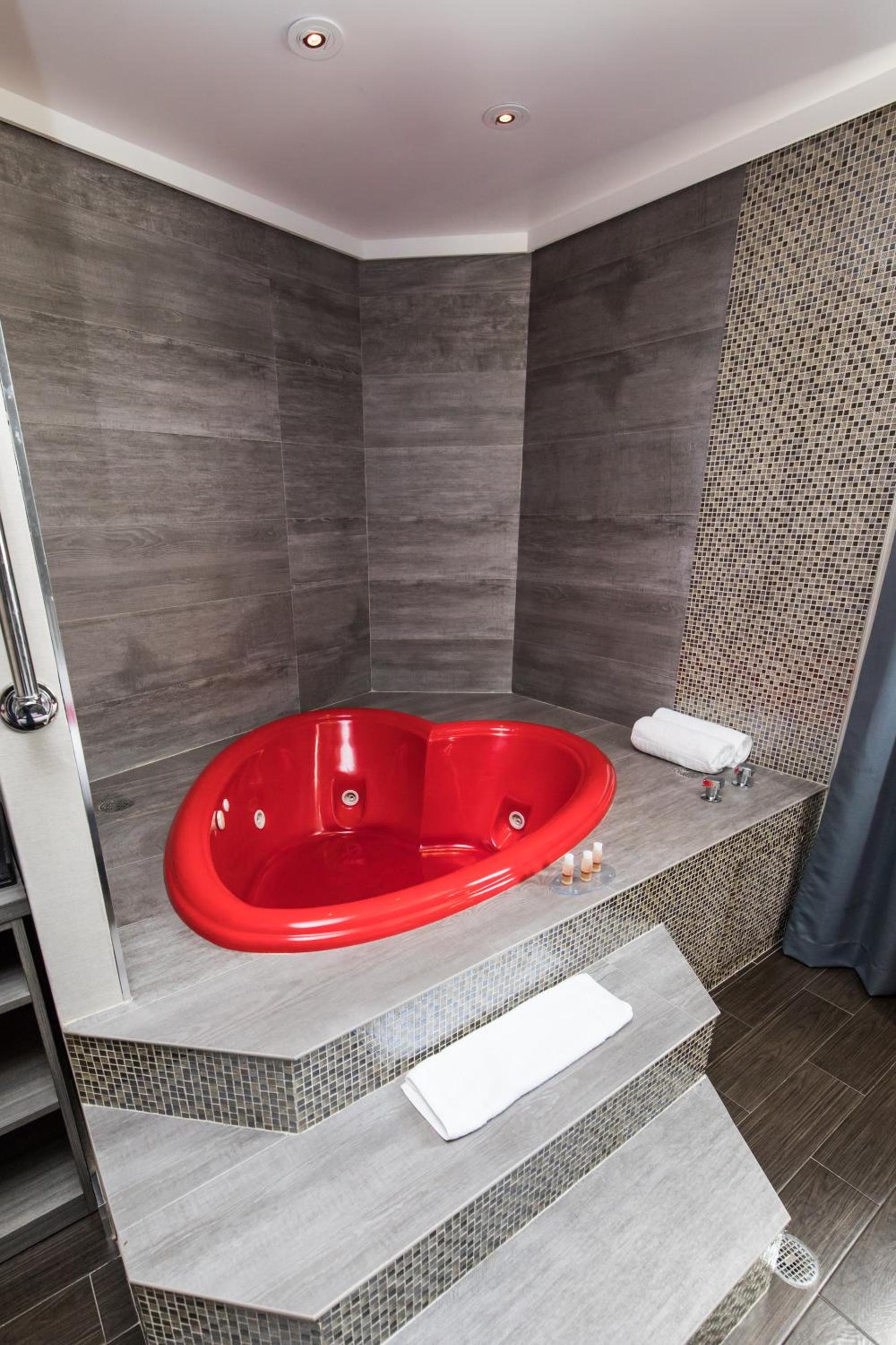 Ramada by Wyndham Bronx photo 37