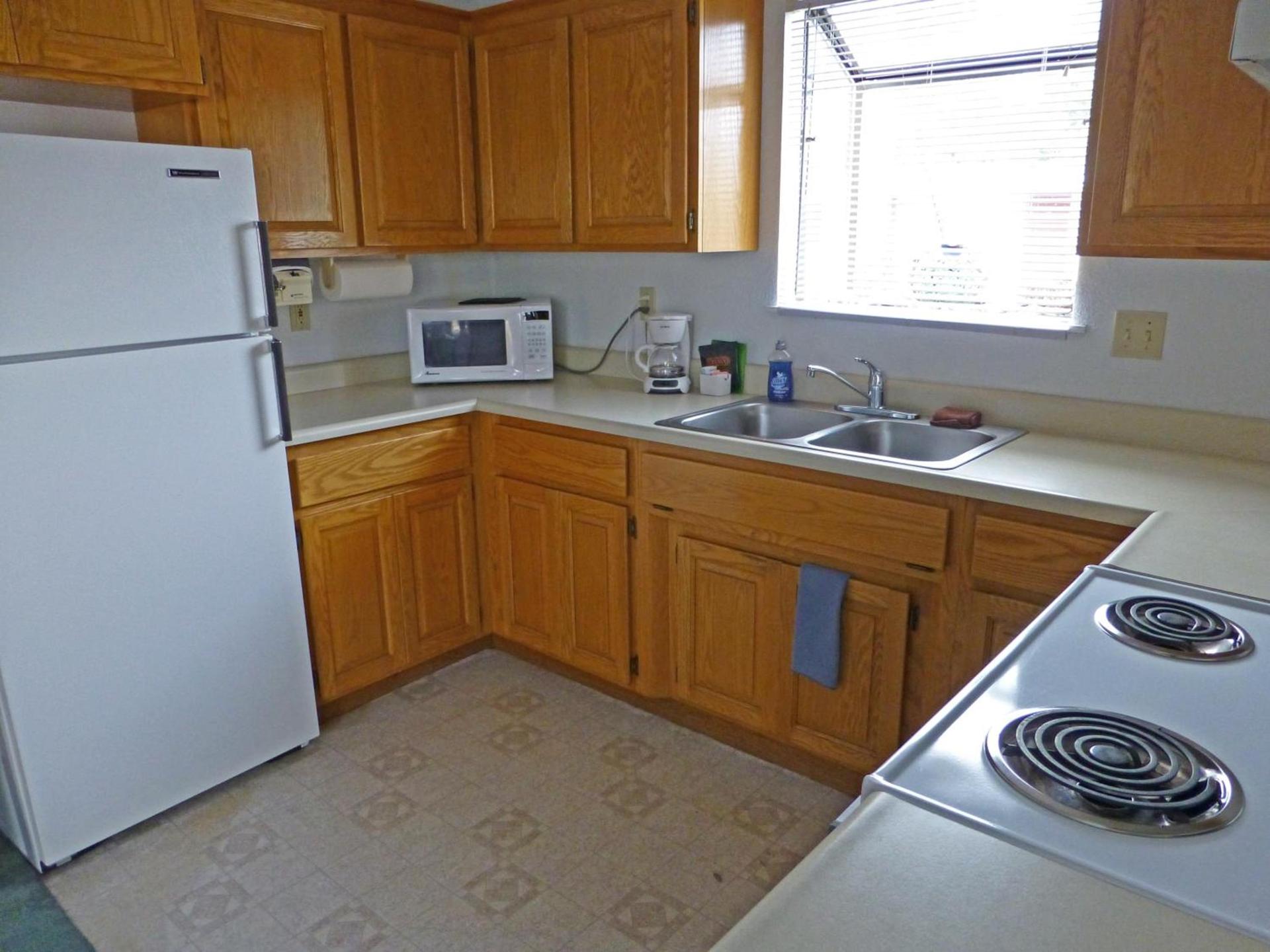 Redwood Suites photo 17