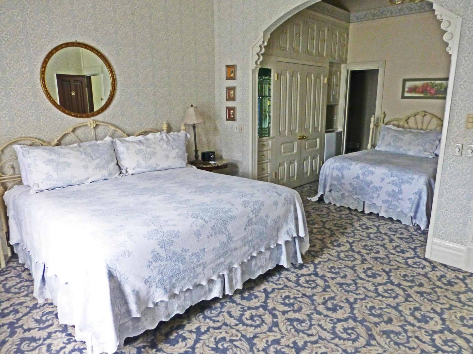 Victorian Inn photo 19
