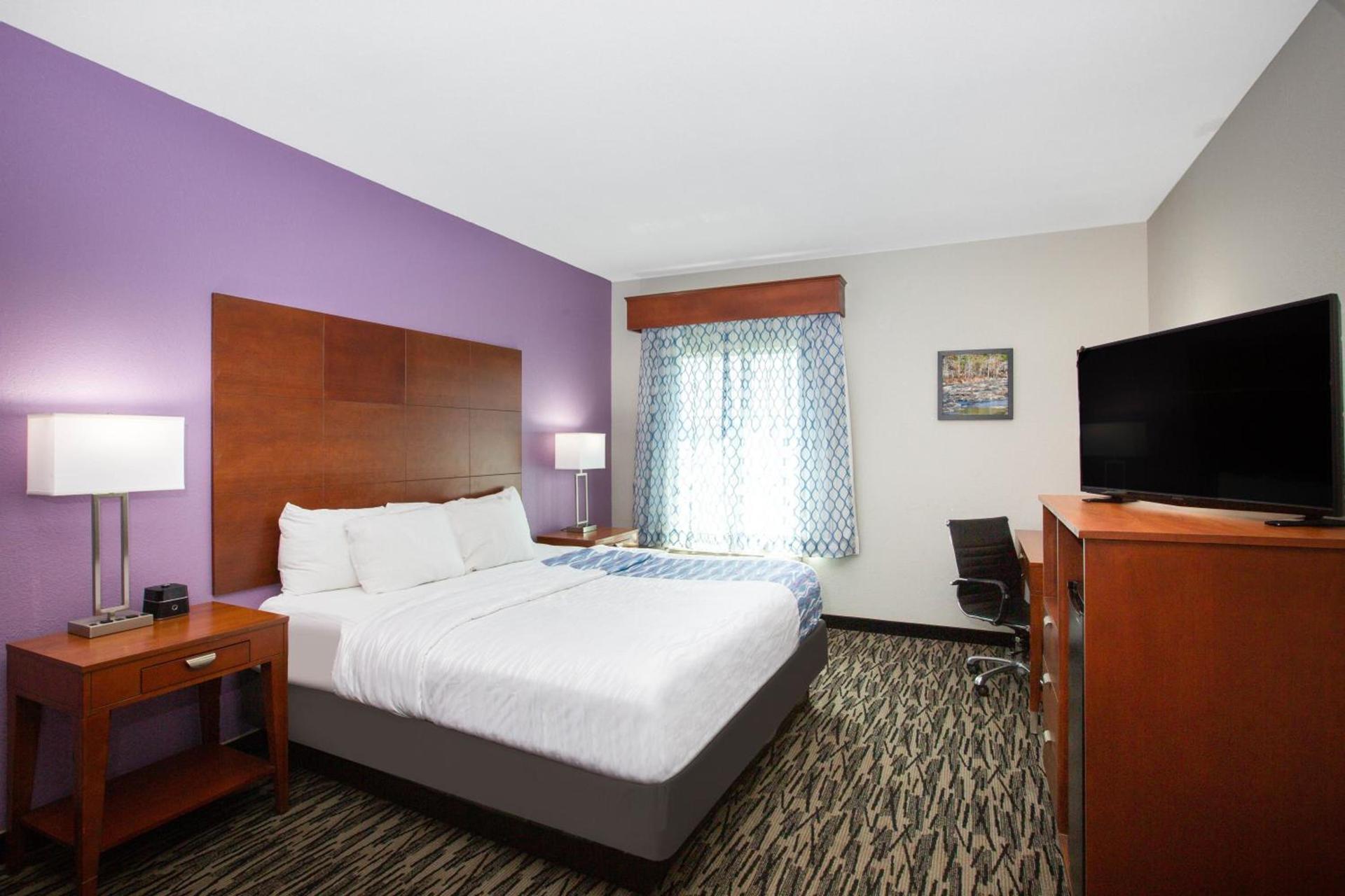 La Quinta by Wyndham Tupelo photo 48