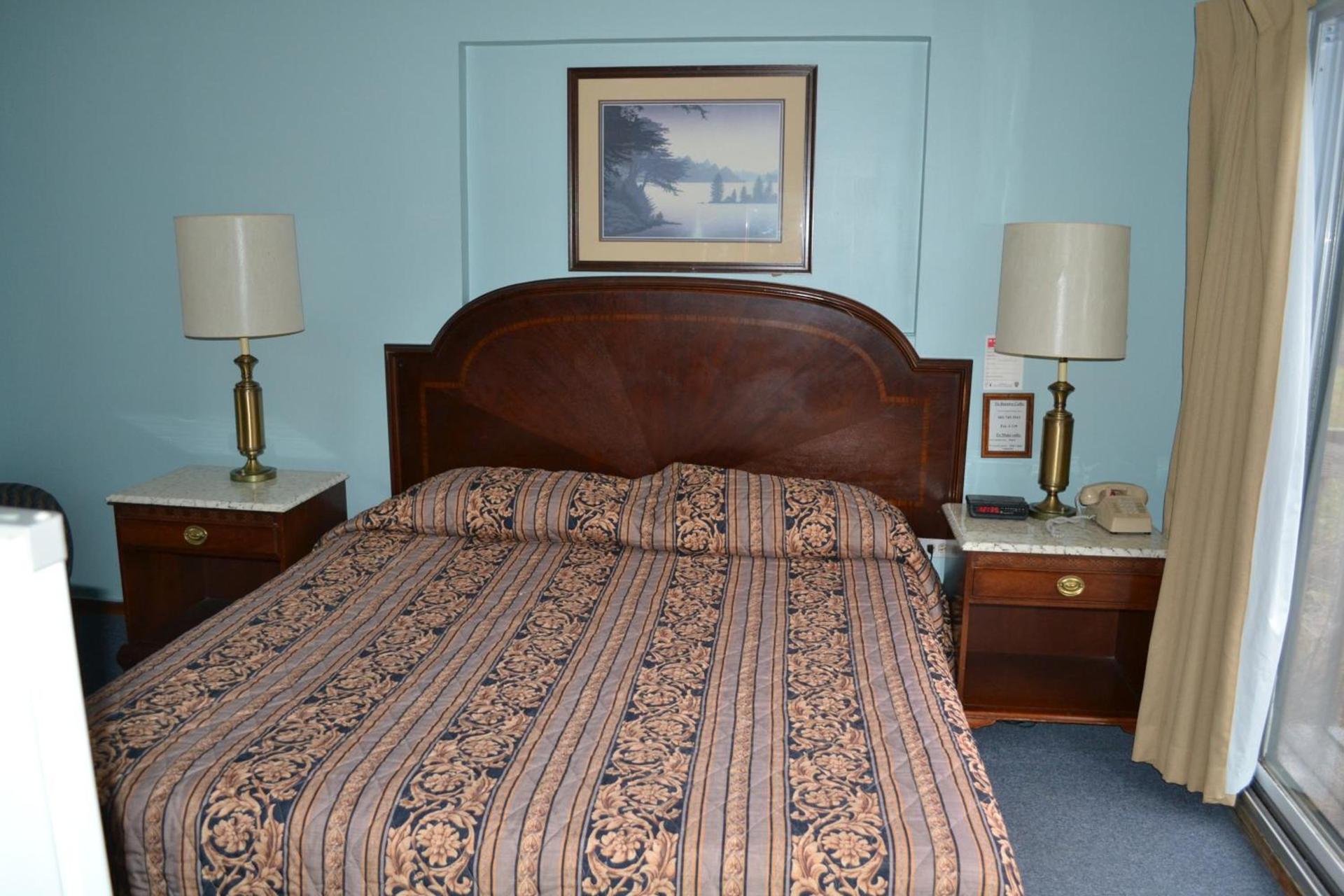 Parker's Motel photo 22
