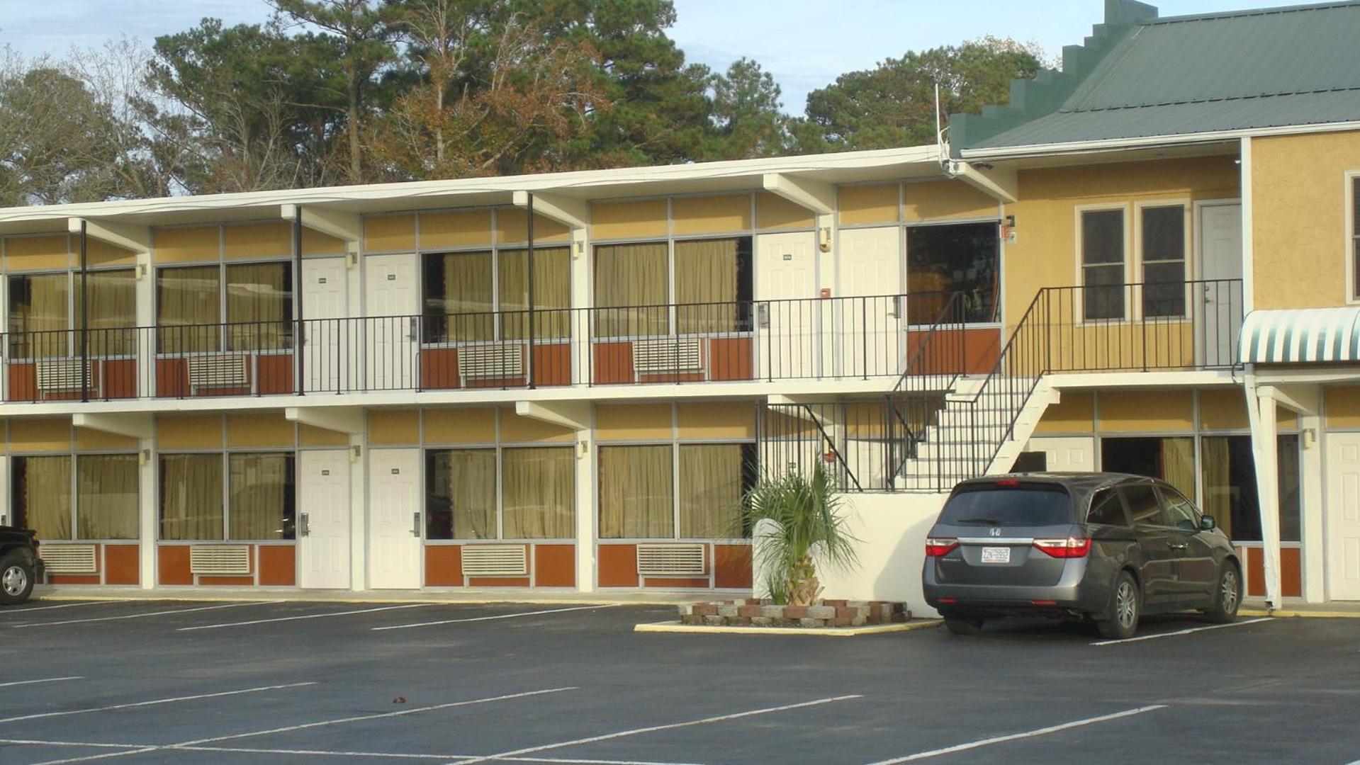 Best Rest Inn - Jacksonville photo 1