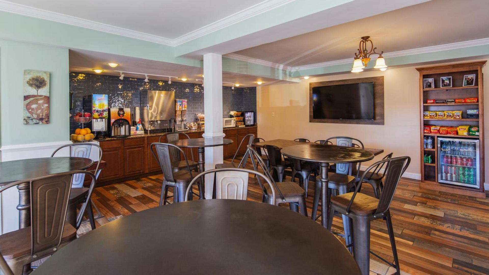 SureStay Hotel by Best Western Helen Downtown photo 36
