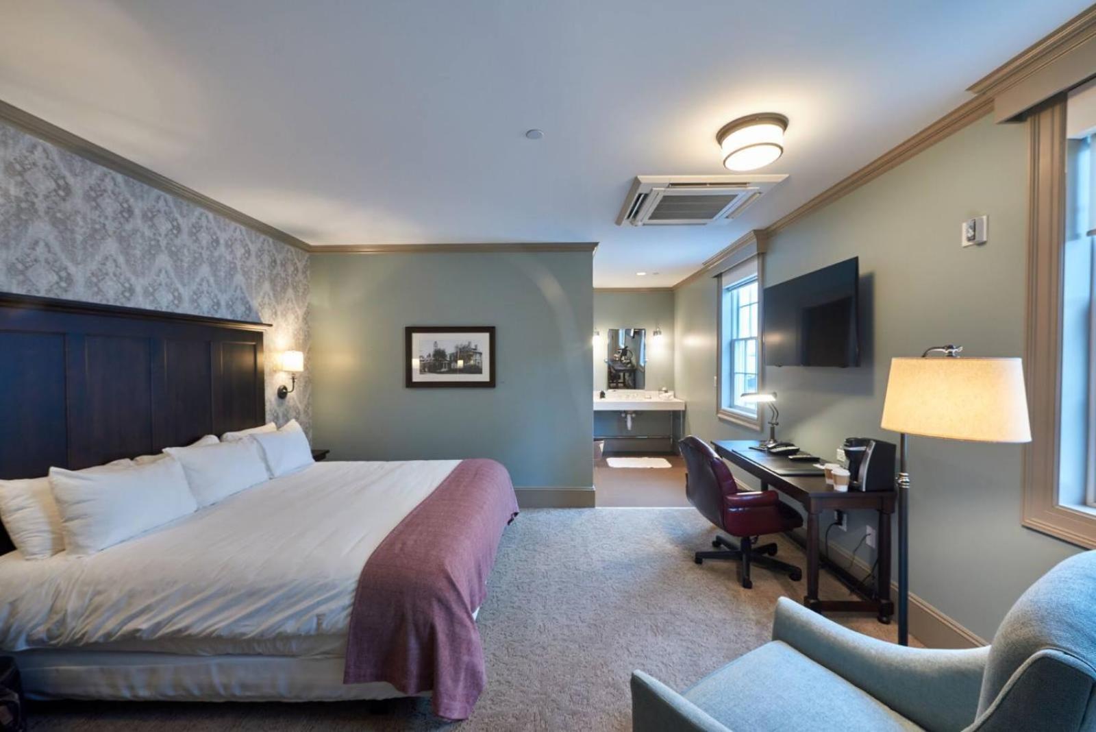 The Groton Inn photo 3