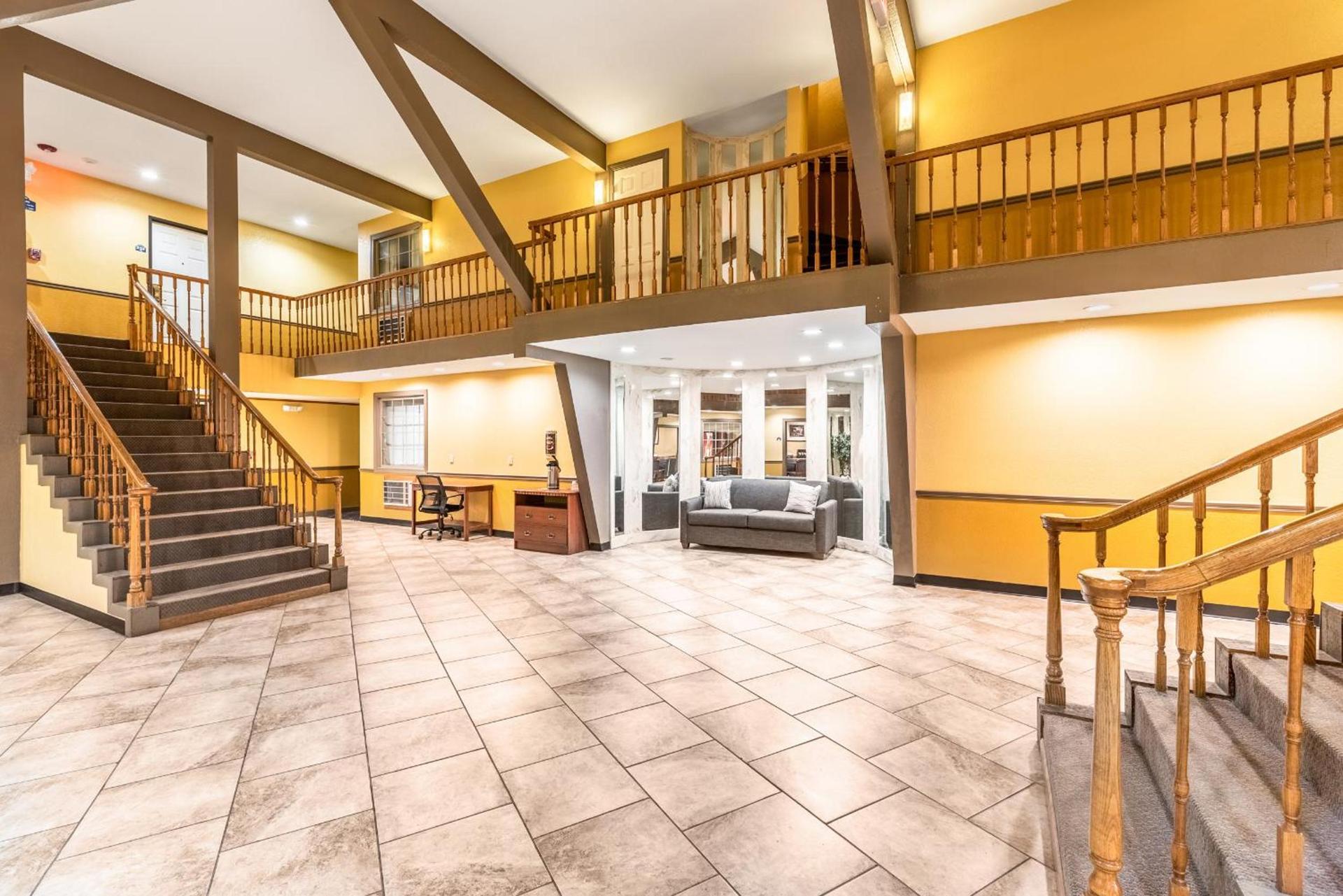 Americas Best Value Inn Searcy photo 23