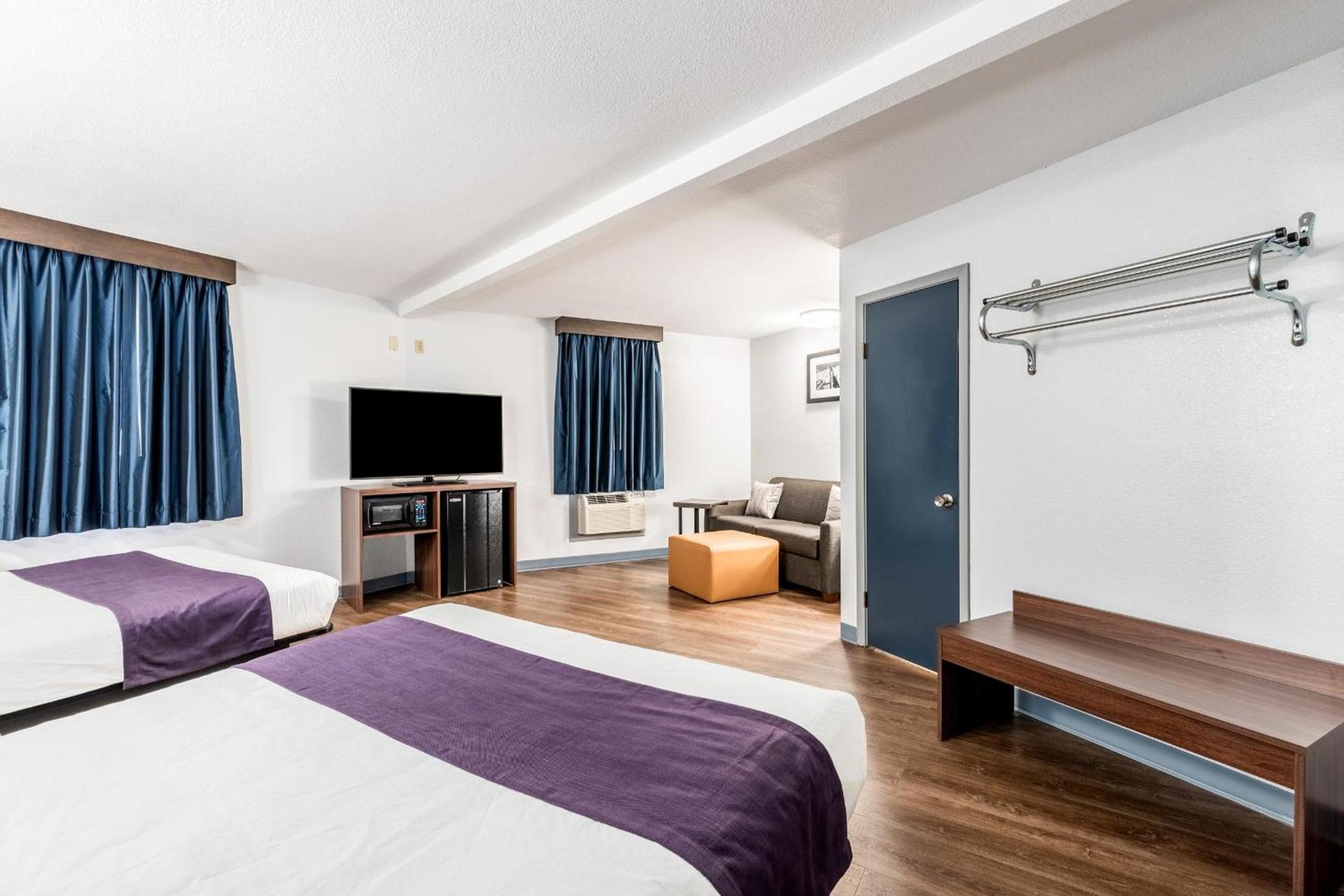 Americas Best Value Inn Searcy photo 13