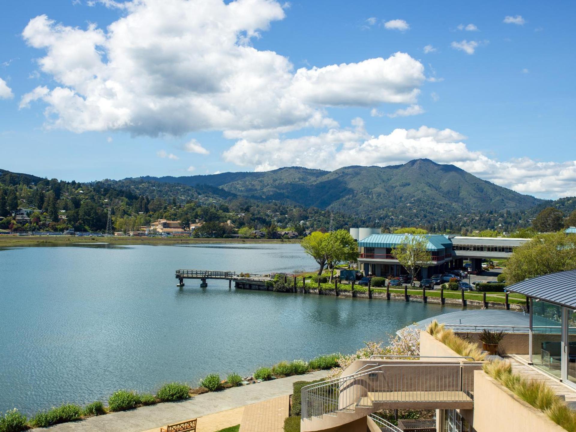 Acqua Hotel — hotel in Mill Valley