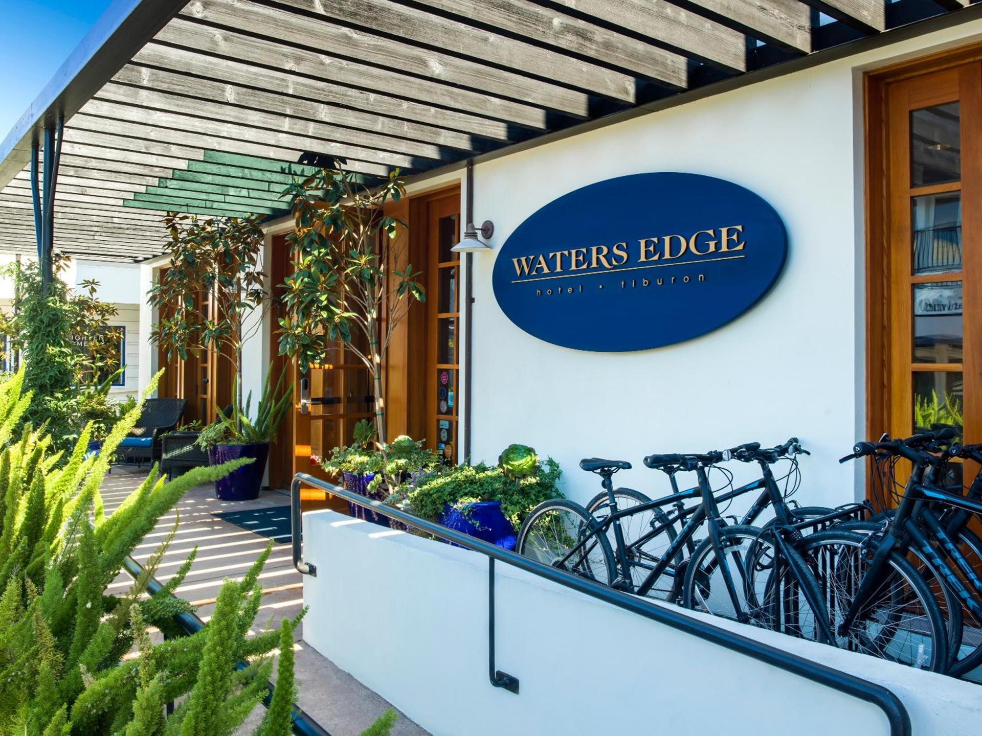 Waters Edge photo 26