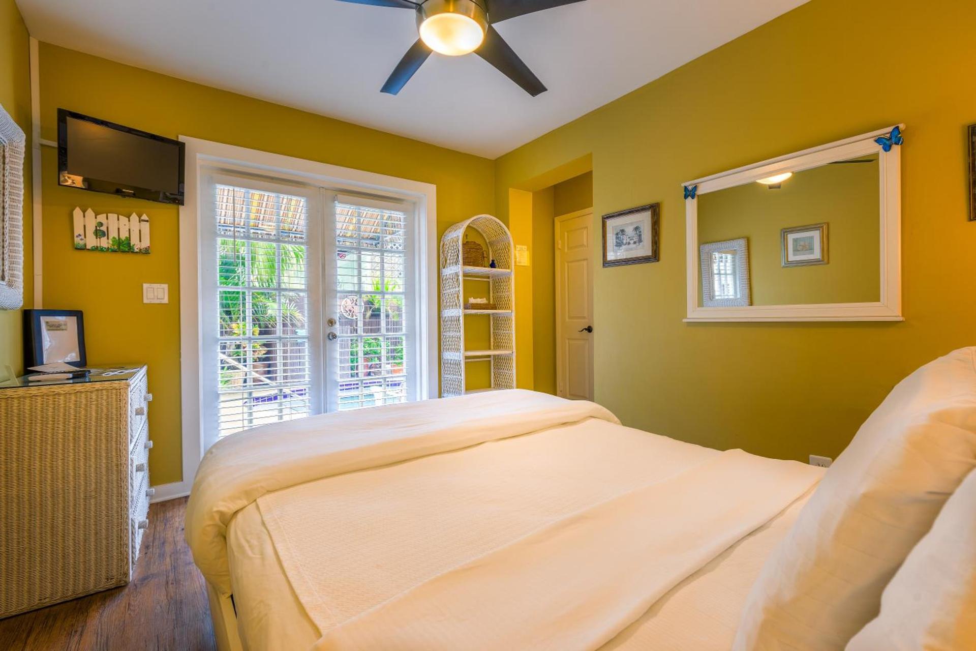 Seascape Tropical Inn photo 34