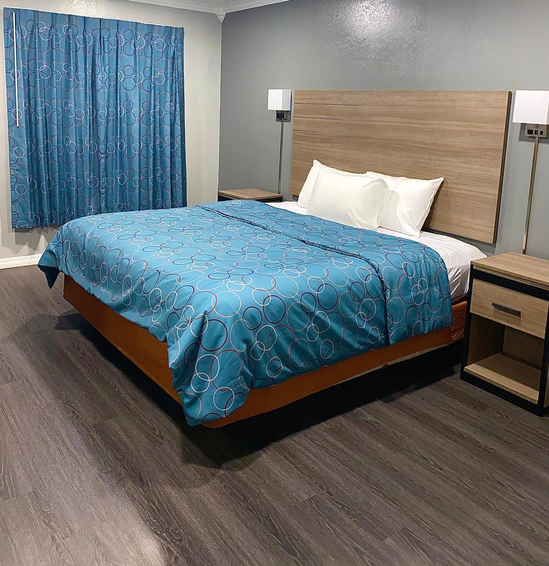 Budget Host Inn photo 29