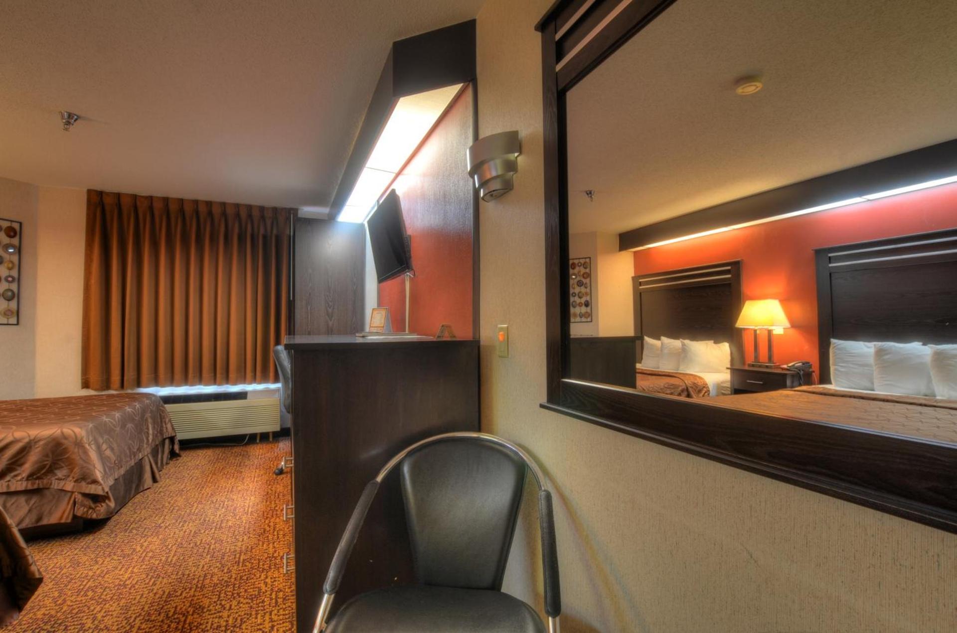 Smoky Mountain Inn & Suites photo 21
