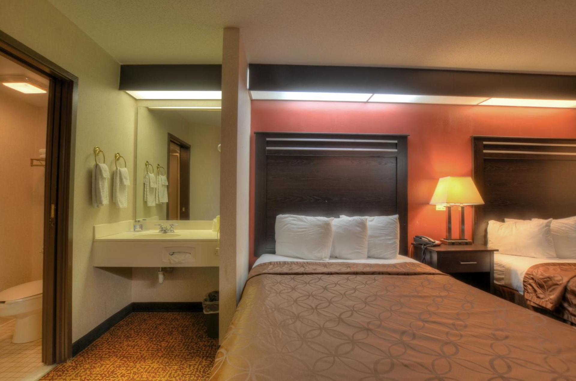 Smoky Mountain Inn & Suites photo 33