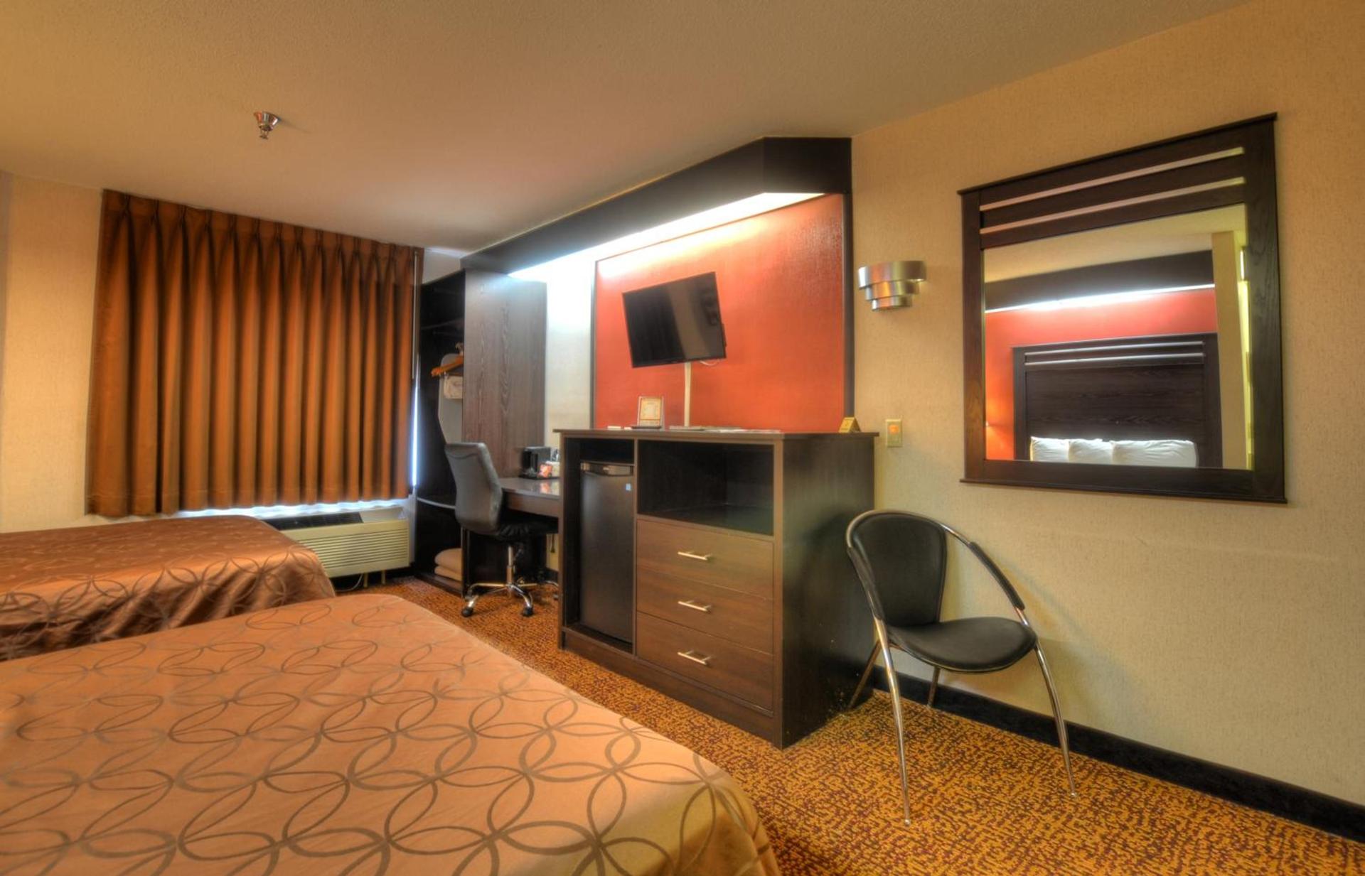 Smoky Mountain Inn & Suites photo 32