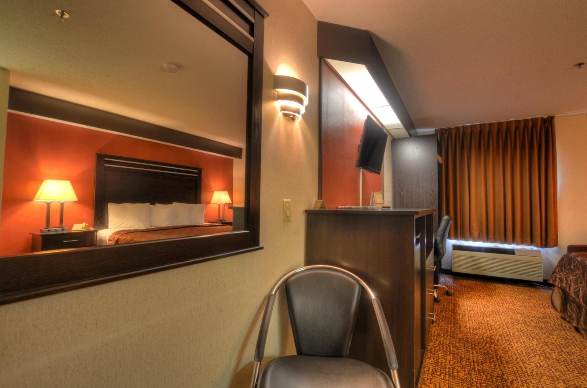 Smoky Mountain Inn & Suites photo 34