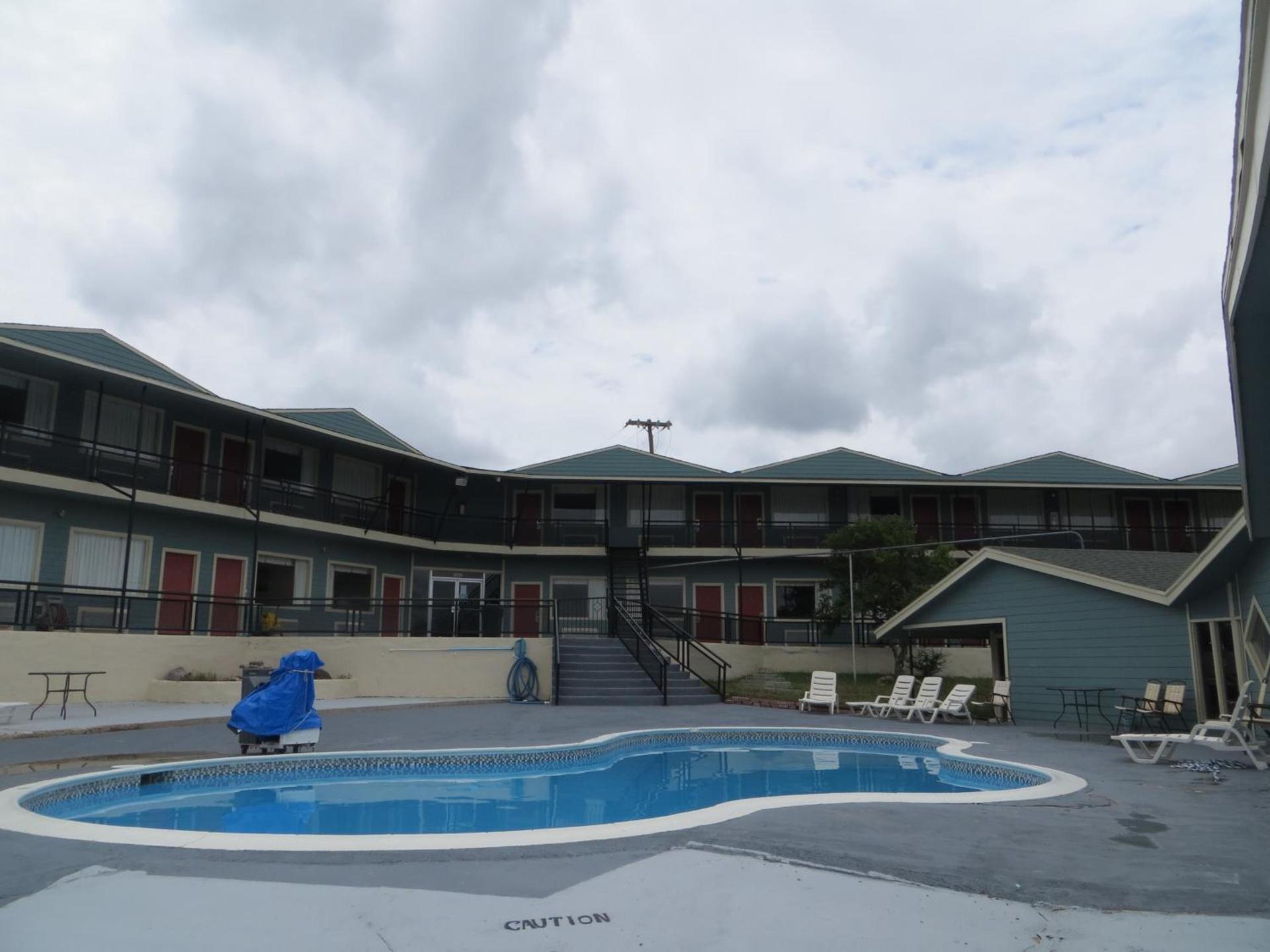 Flagship Inn photo 6