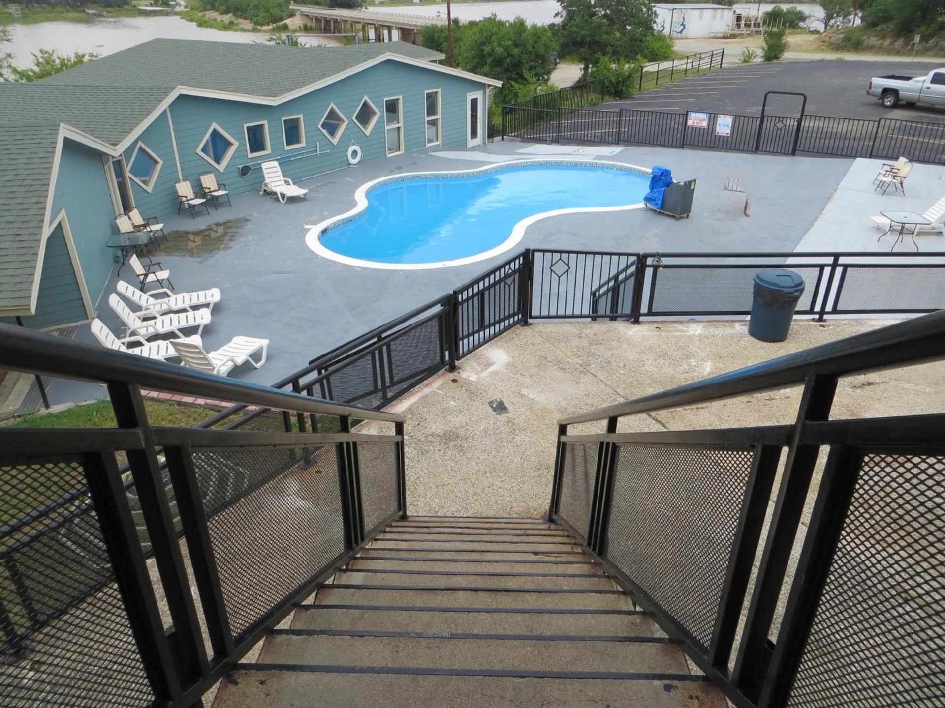 Flagship Inn photo 7