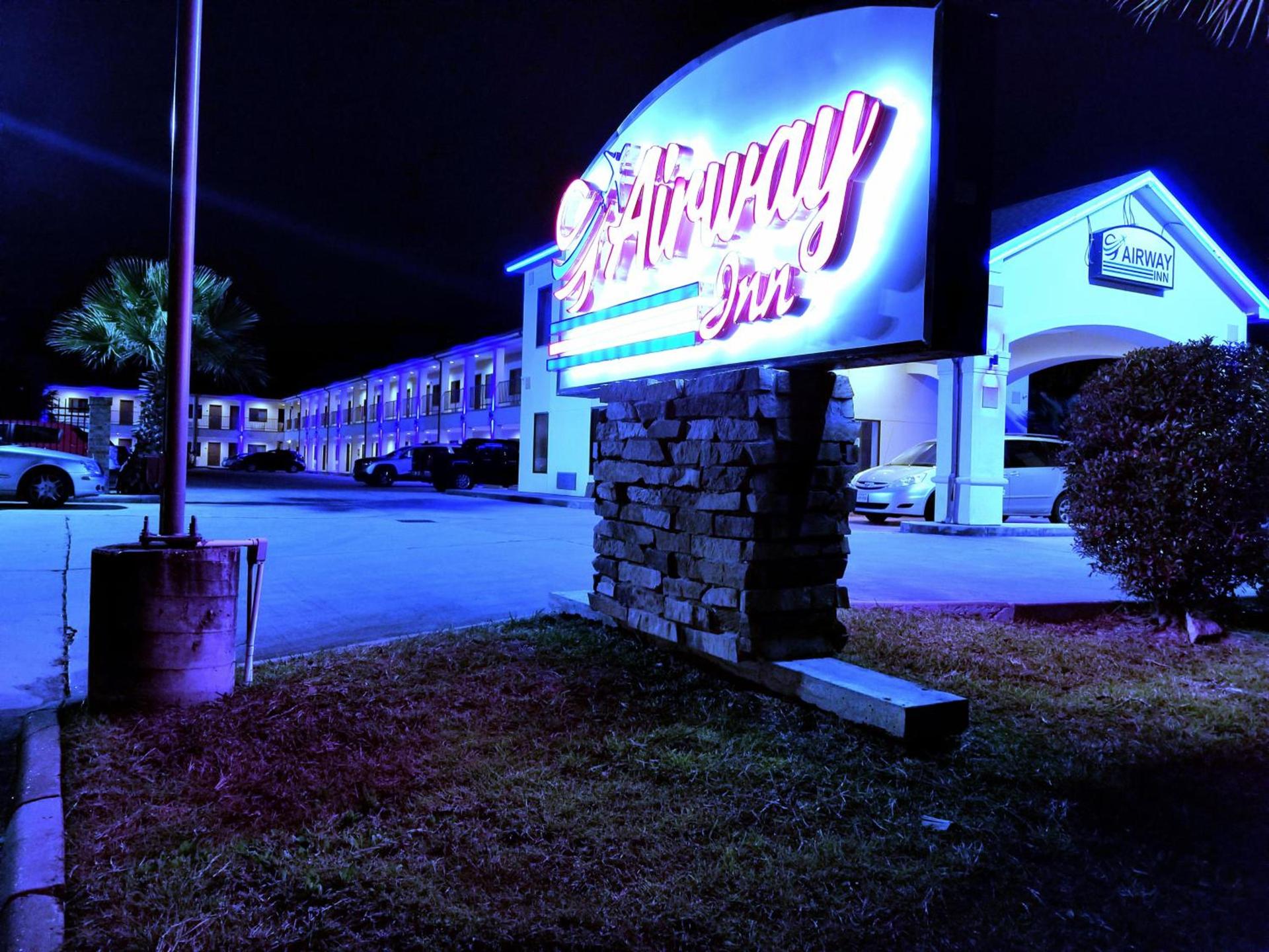 Airway Inn - IAH Airport photo 2