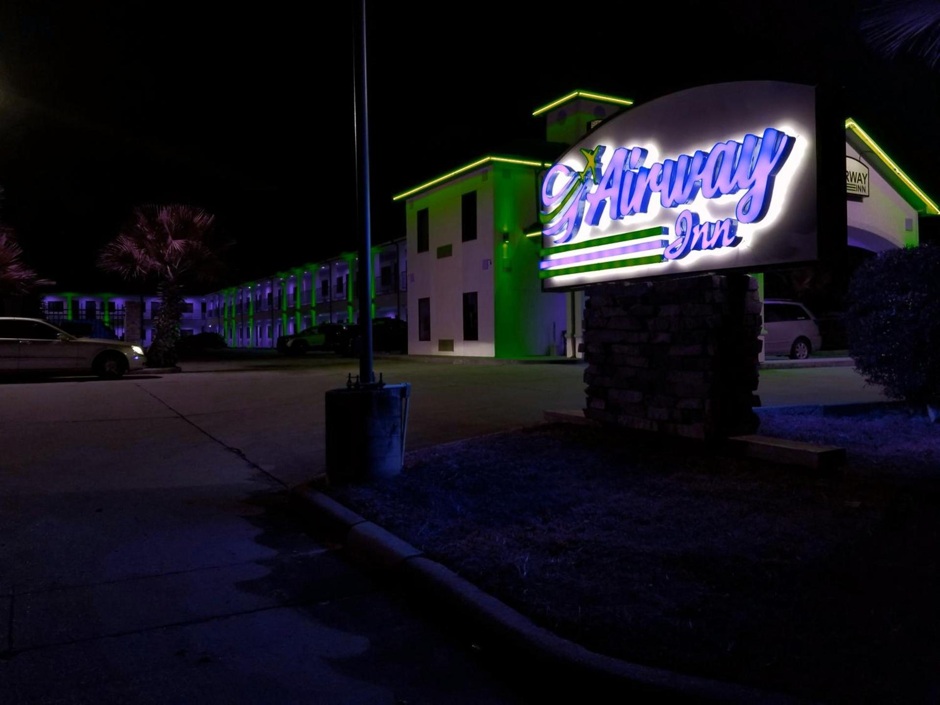 Airway Inn - IAH Airport photo 3