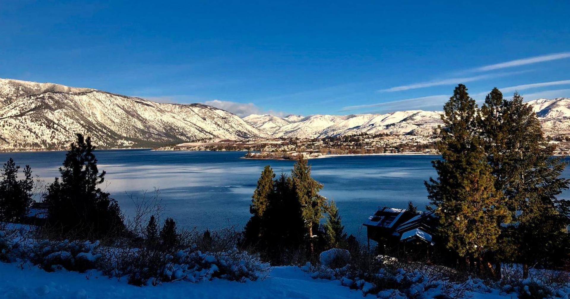 Lakeside Lodge and Suites photo 8
