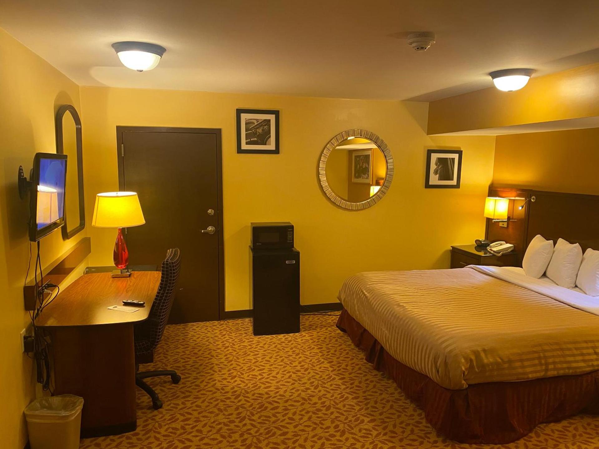 Regal Inn Coffeyville KS US 169 photo 11