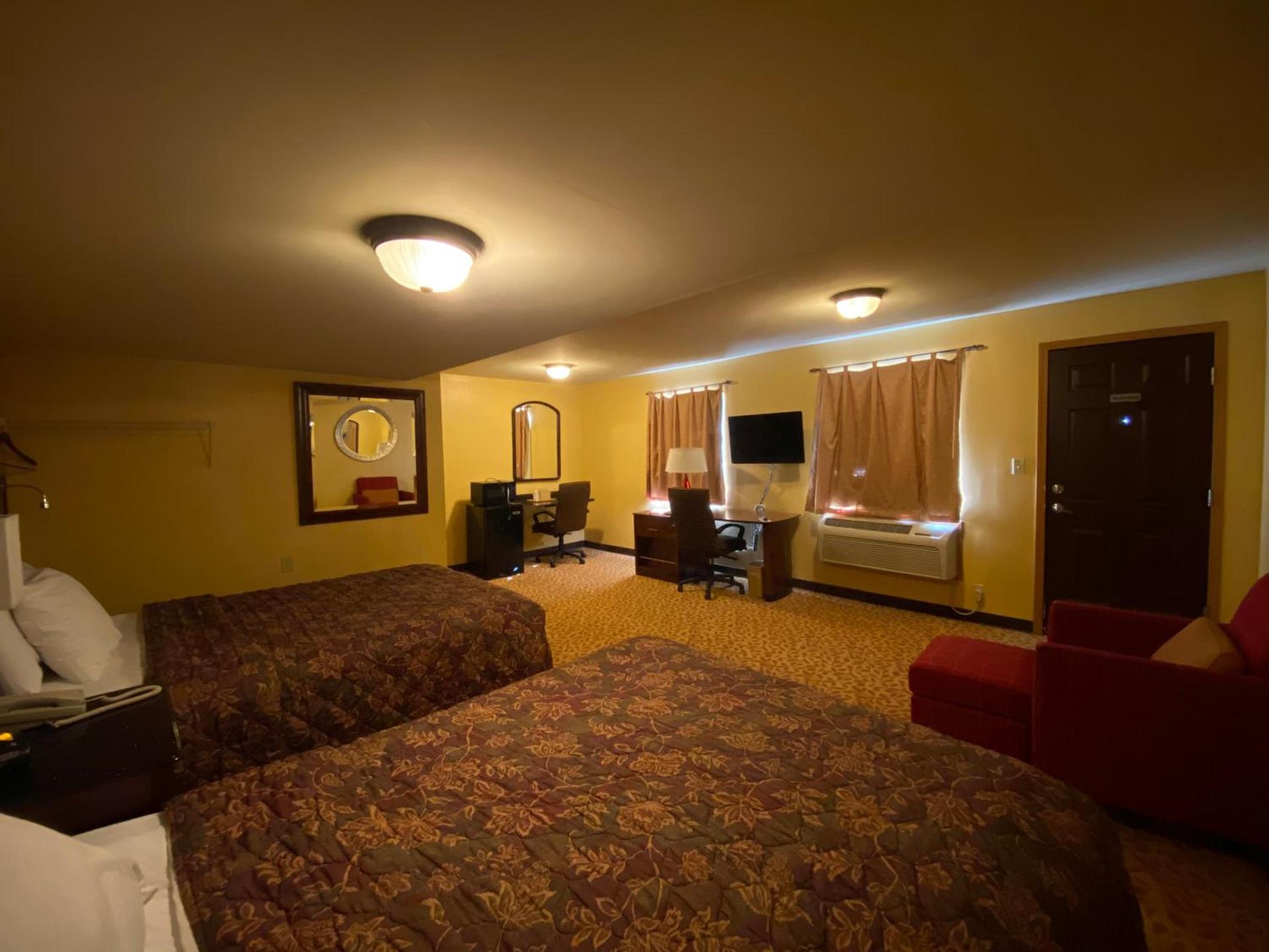 Regal Inn Coffeyville KS US 169 photo 8
