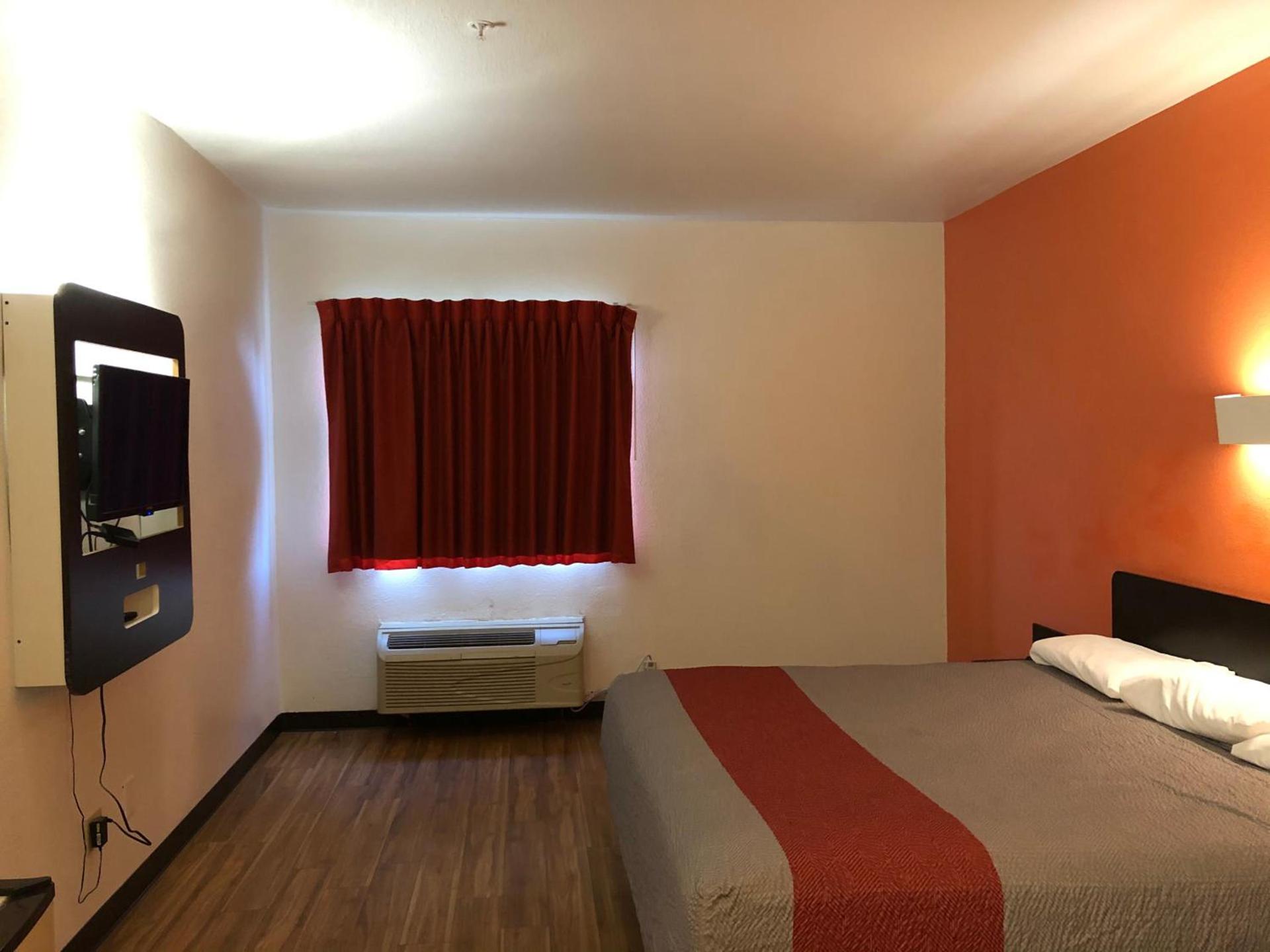 Motel 6-Woodway, TX photo 26