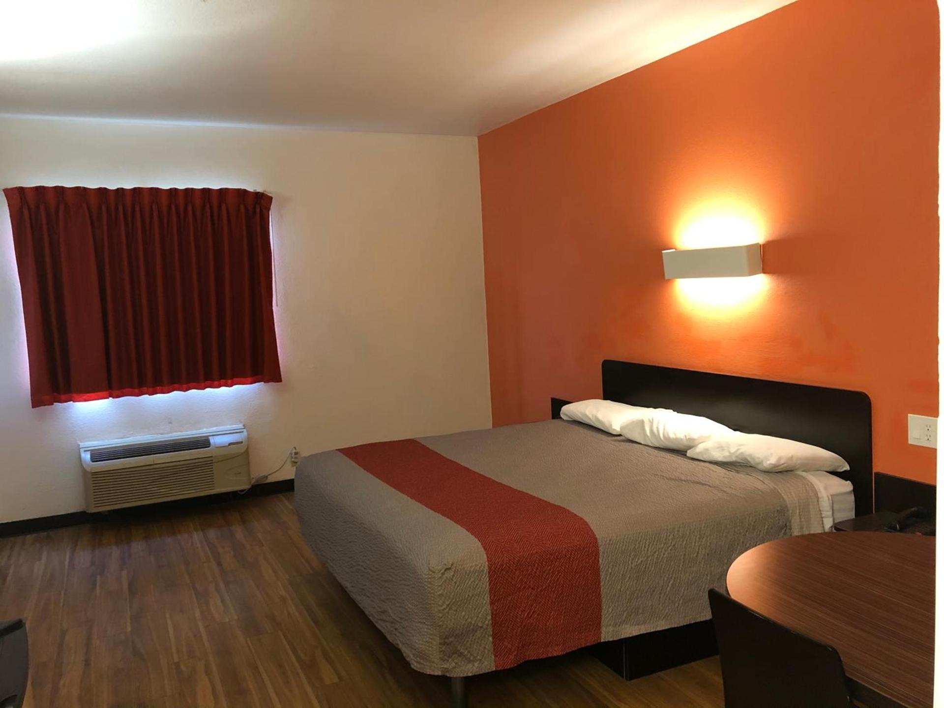 Motel 6-Woodway, TX photo 27