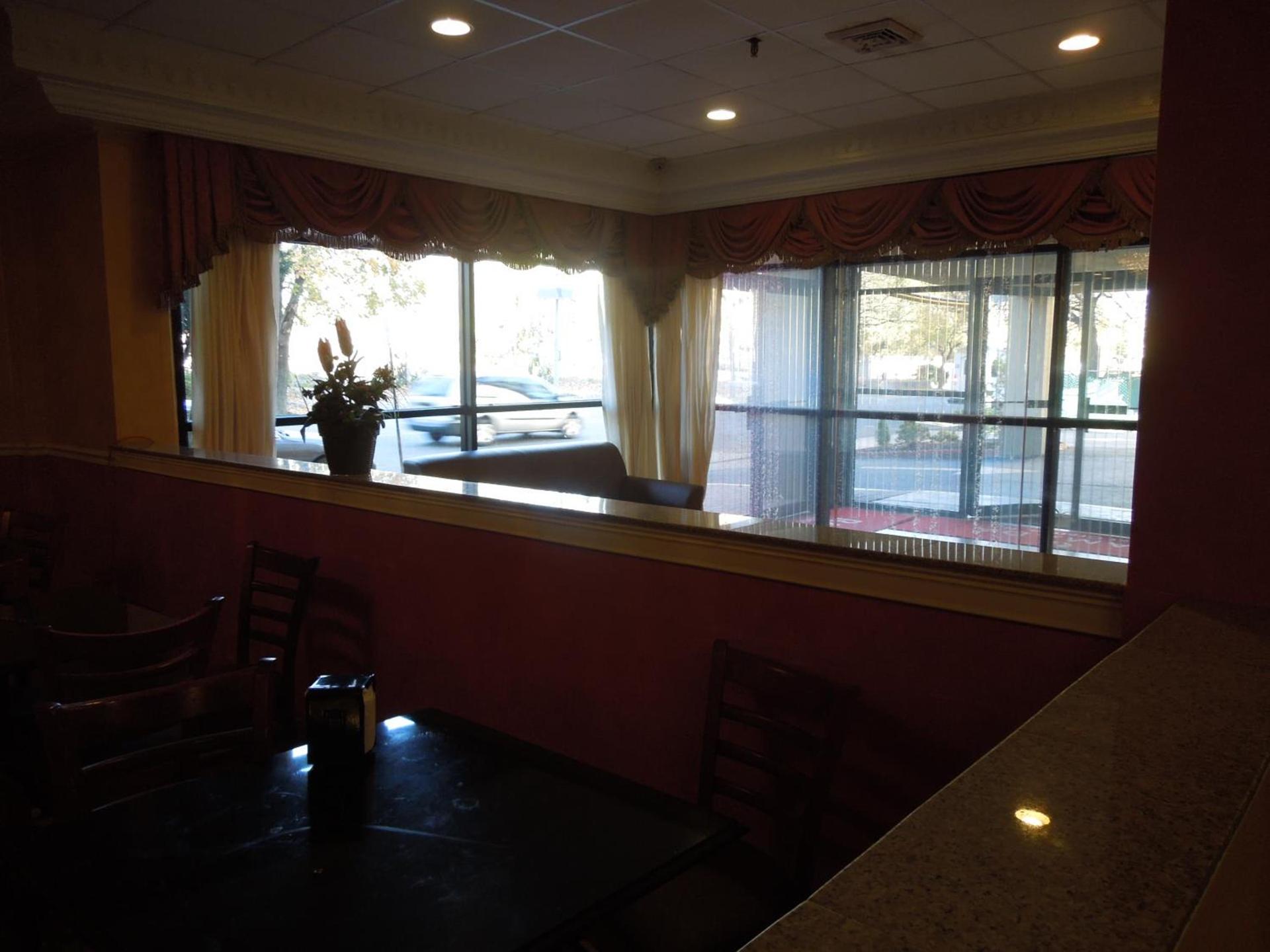 Ramada by Wyndham East Orange photo 27