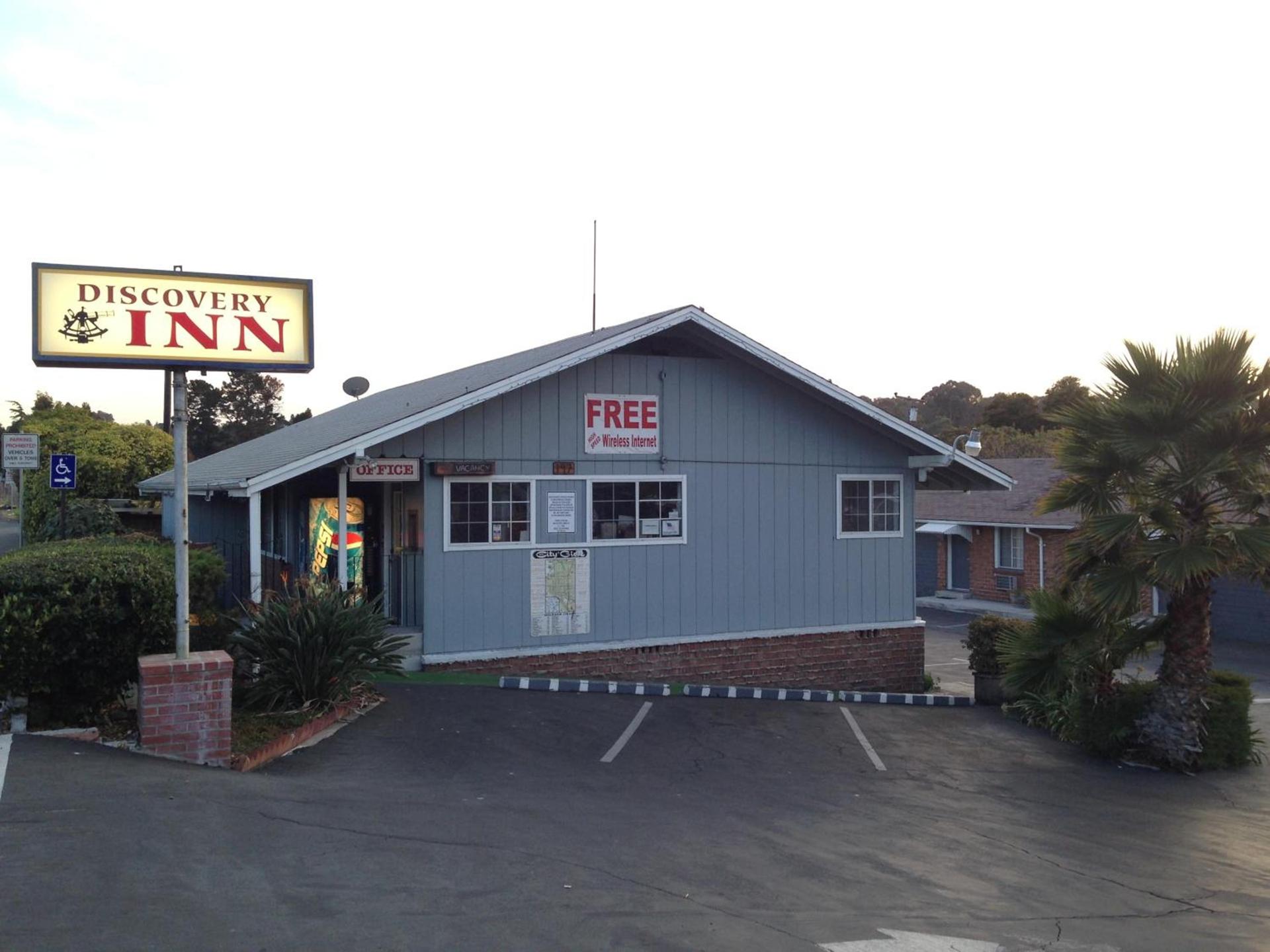 Discovery Inn Vallejo I 80 Near Napa CA photo 2