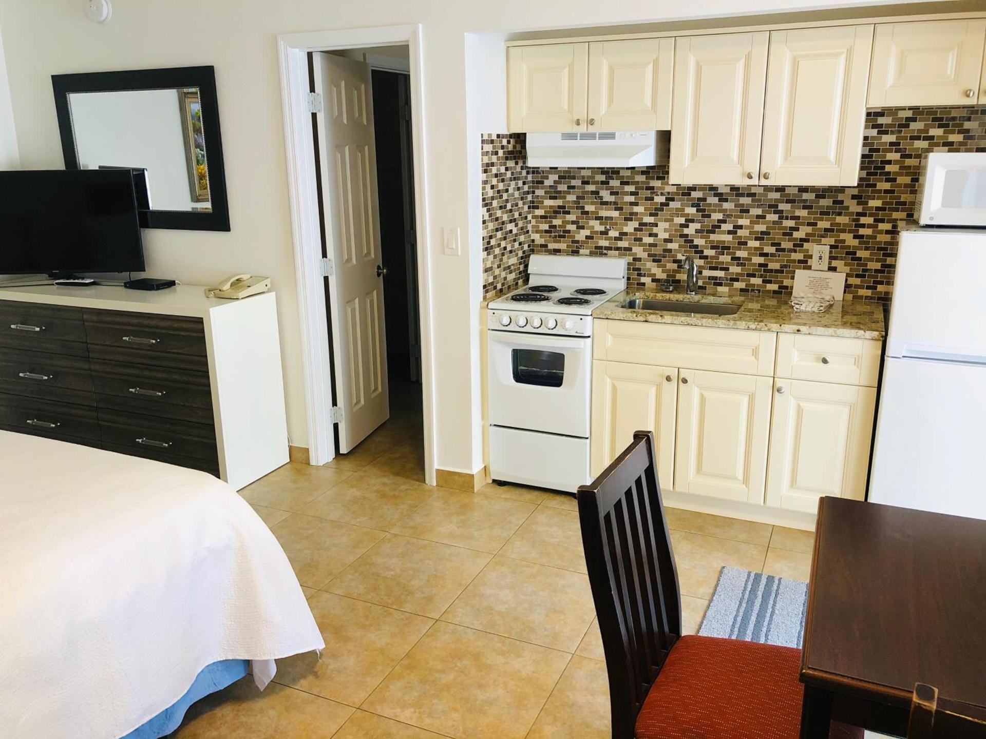 Surf Side Resort photo 70