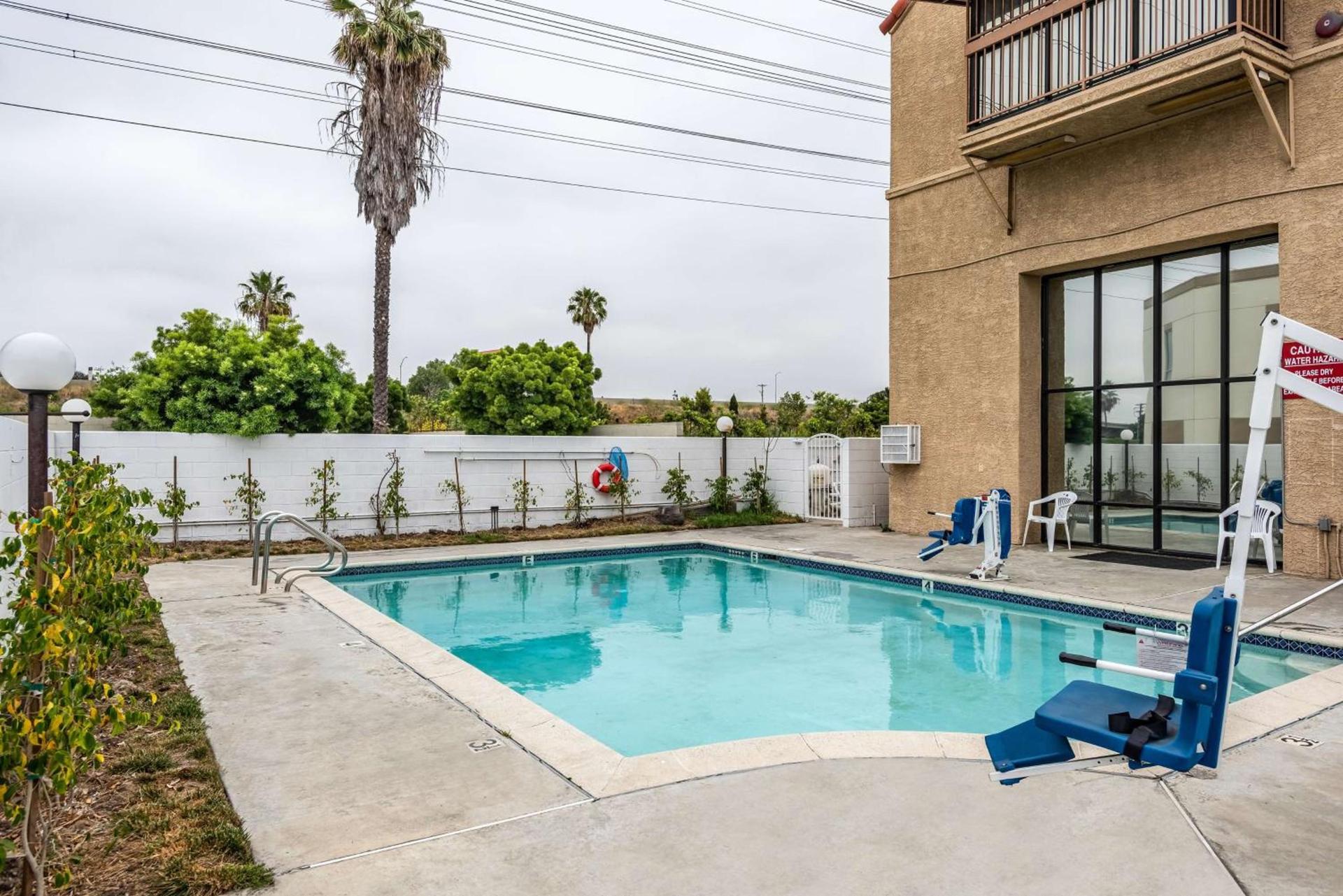 Motel 6-Gardena, CA - South photo 11