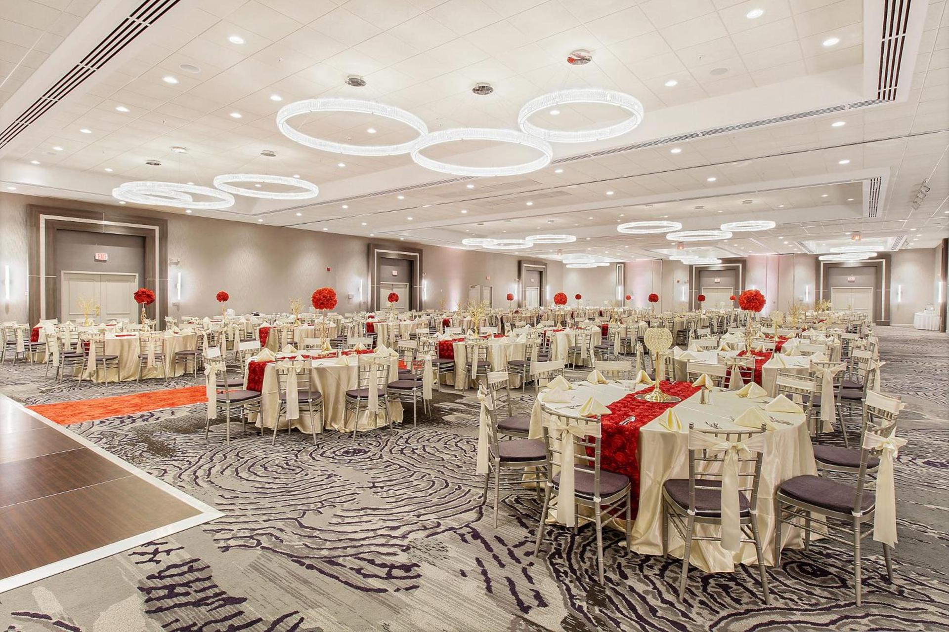 Holiday Inn Chicago Nw Crystal Lk Conv Ctr by IHG photo 43