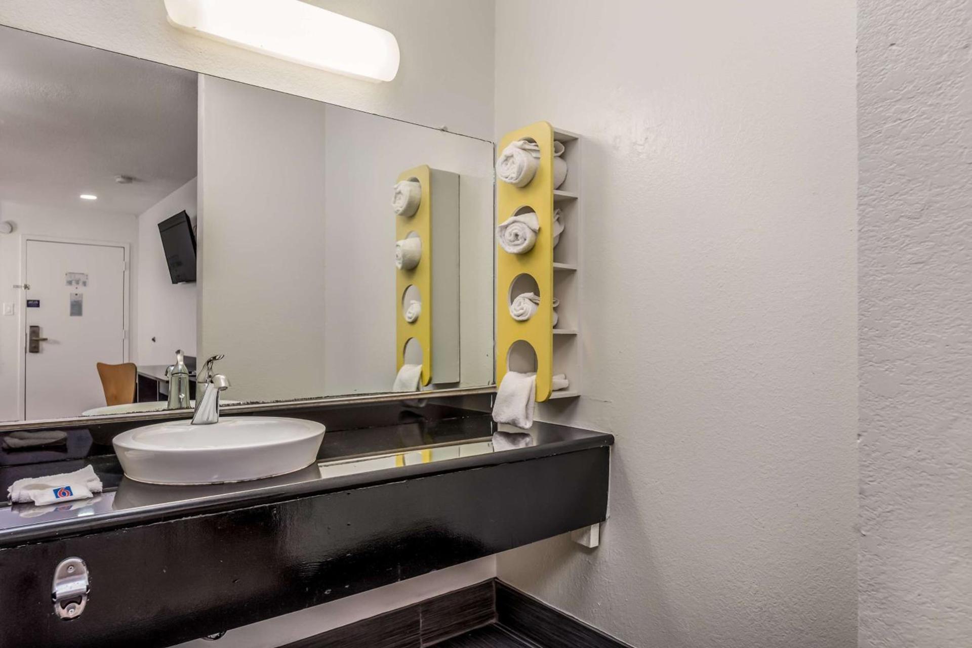 Motel 6-Westley, CA photo 18
