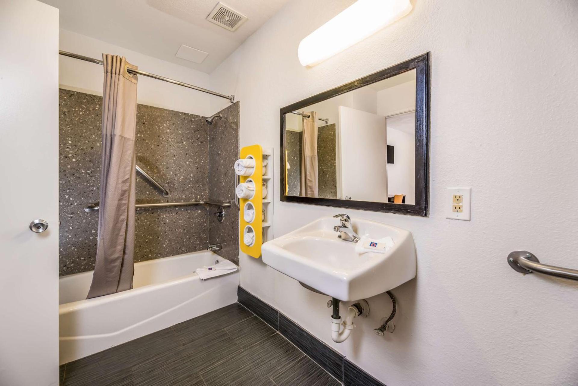 Motel 6-Westley, CA photo 20