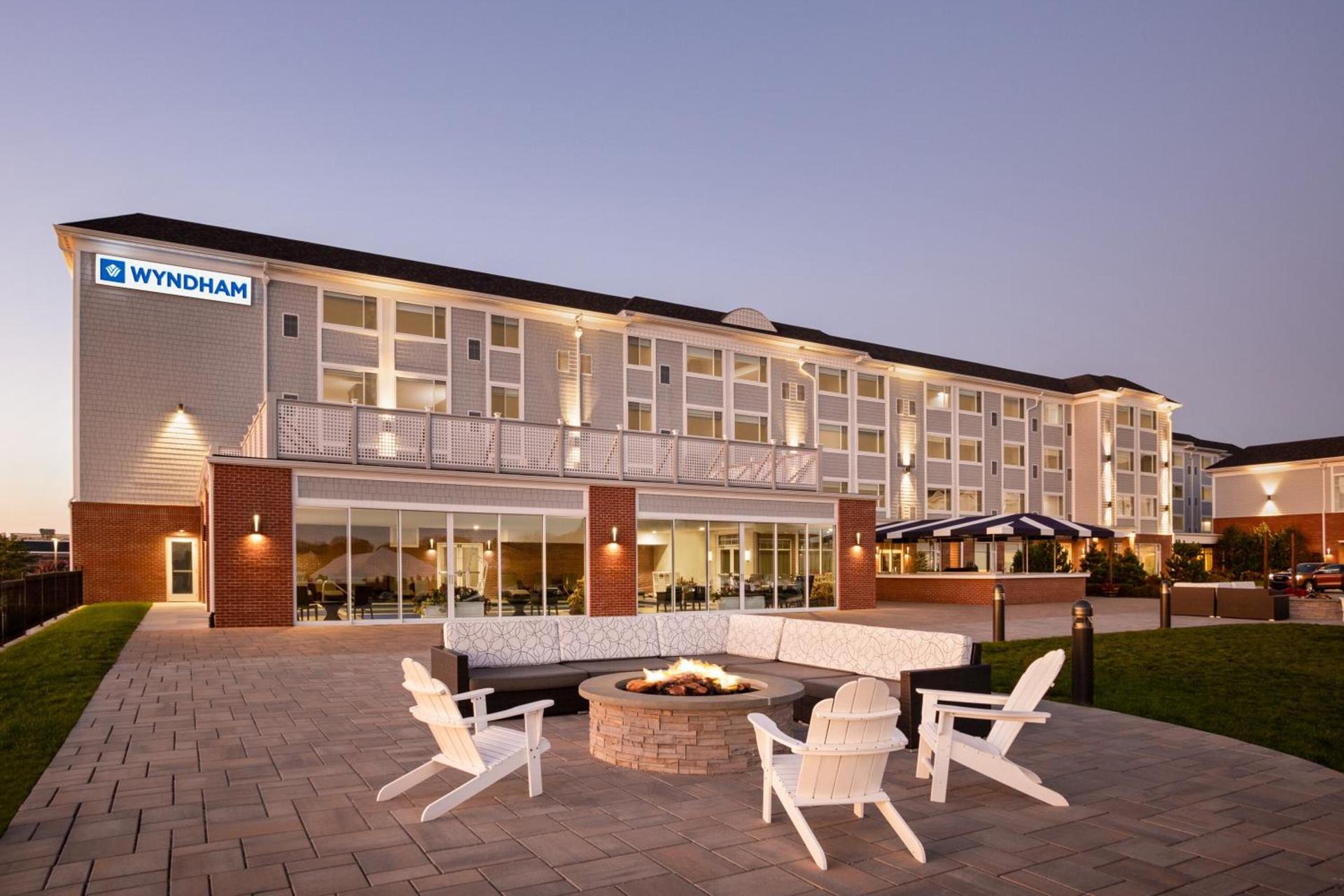 Wyndham Newport Hotel photo 2