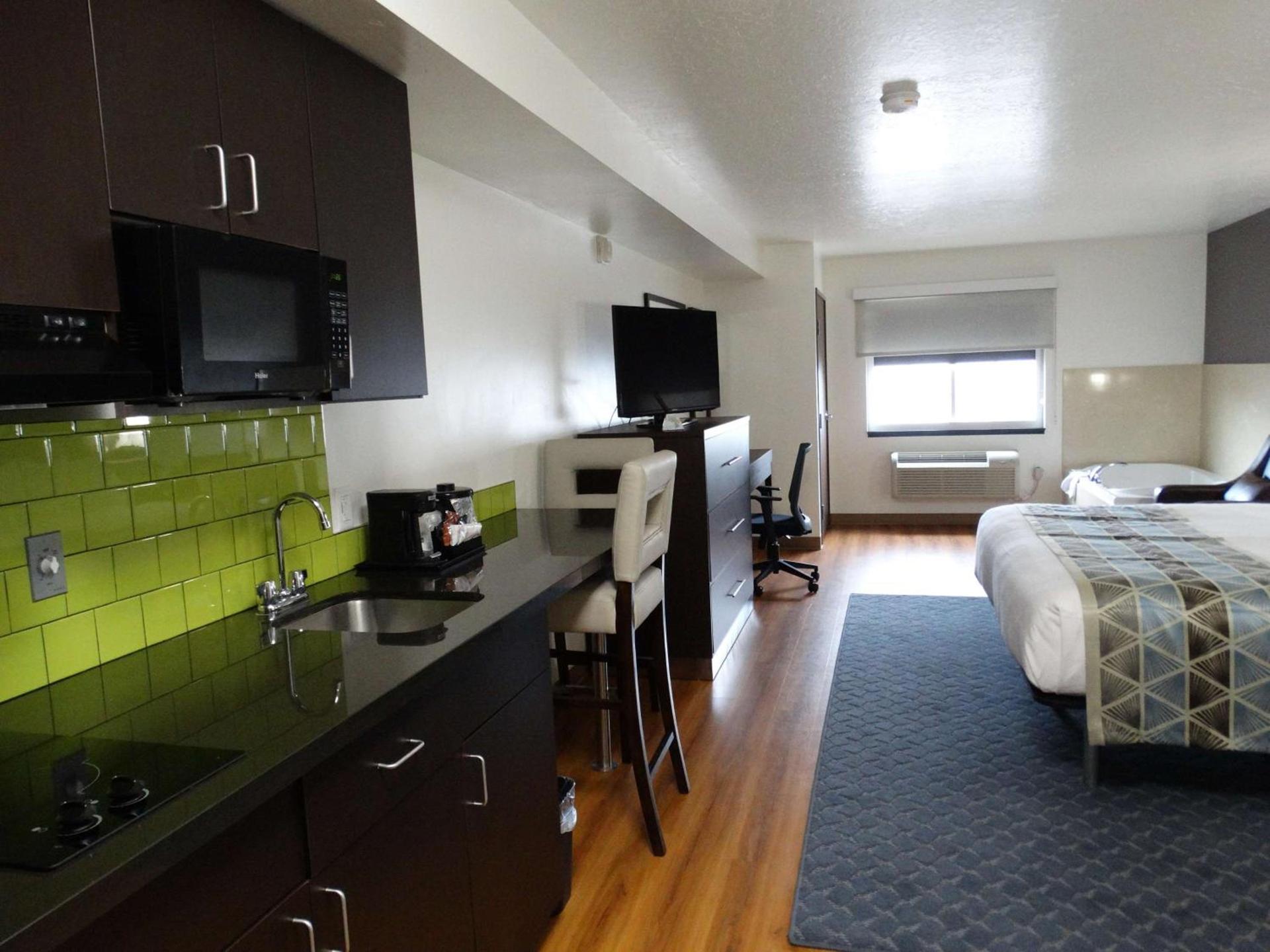 Best Western Duchesne Inn photo 8