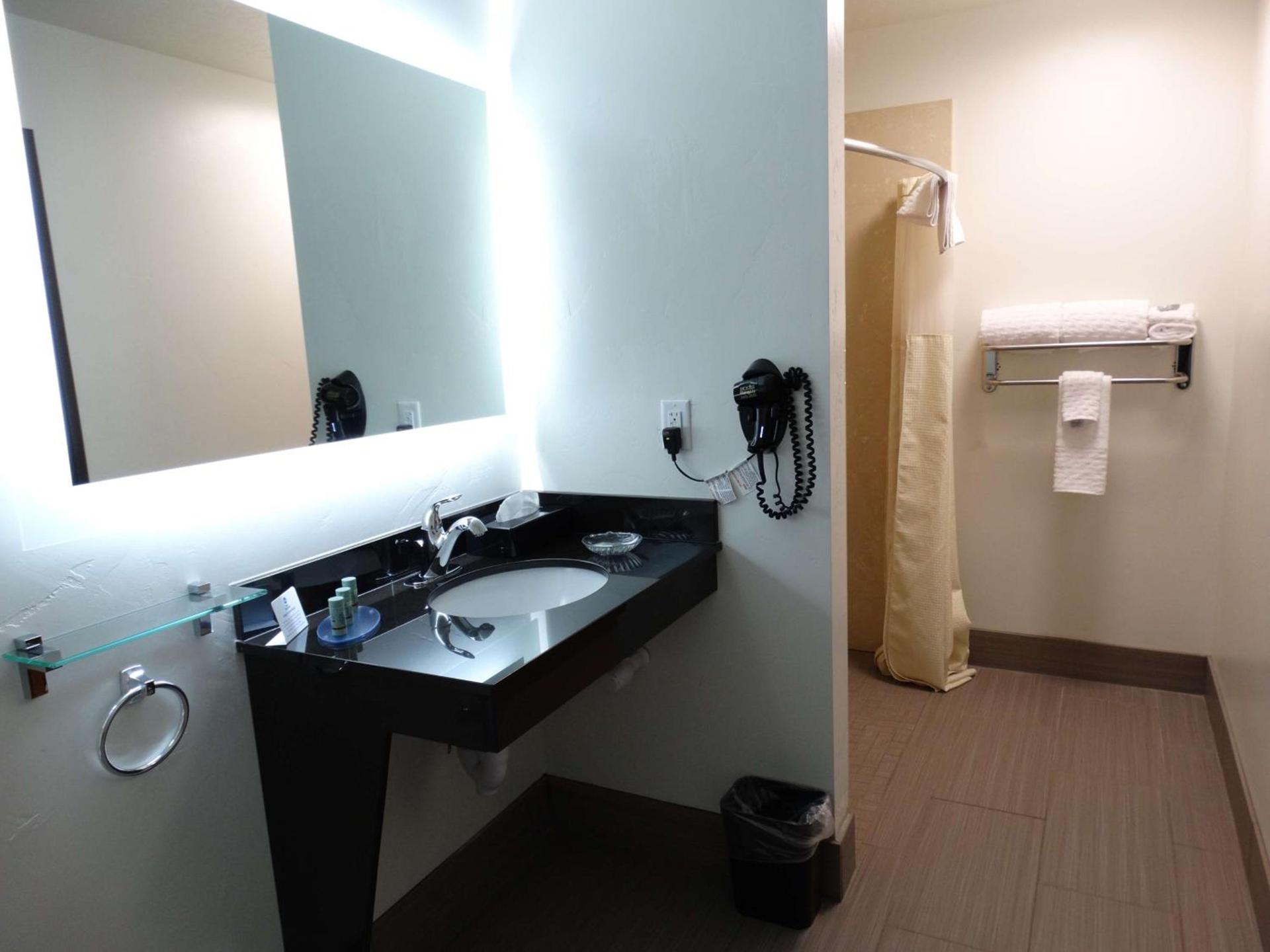 Best Western Duchesne Inn photo 28