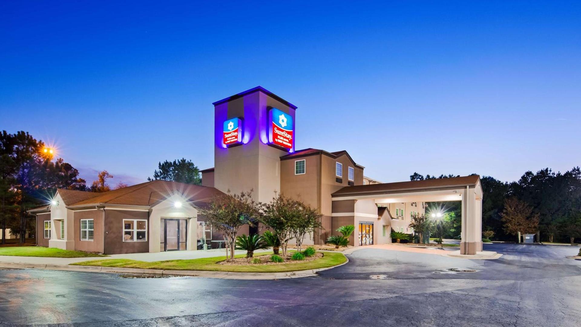 Wingate by Wyndham Macon I-475 photo 1