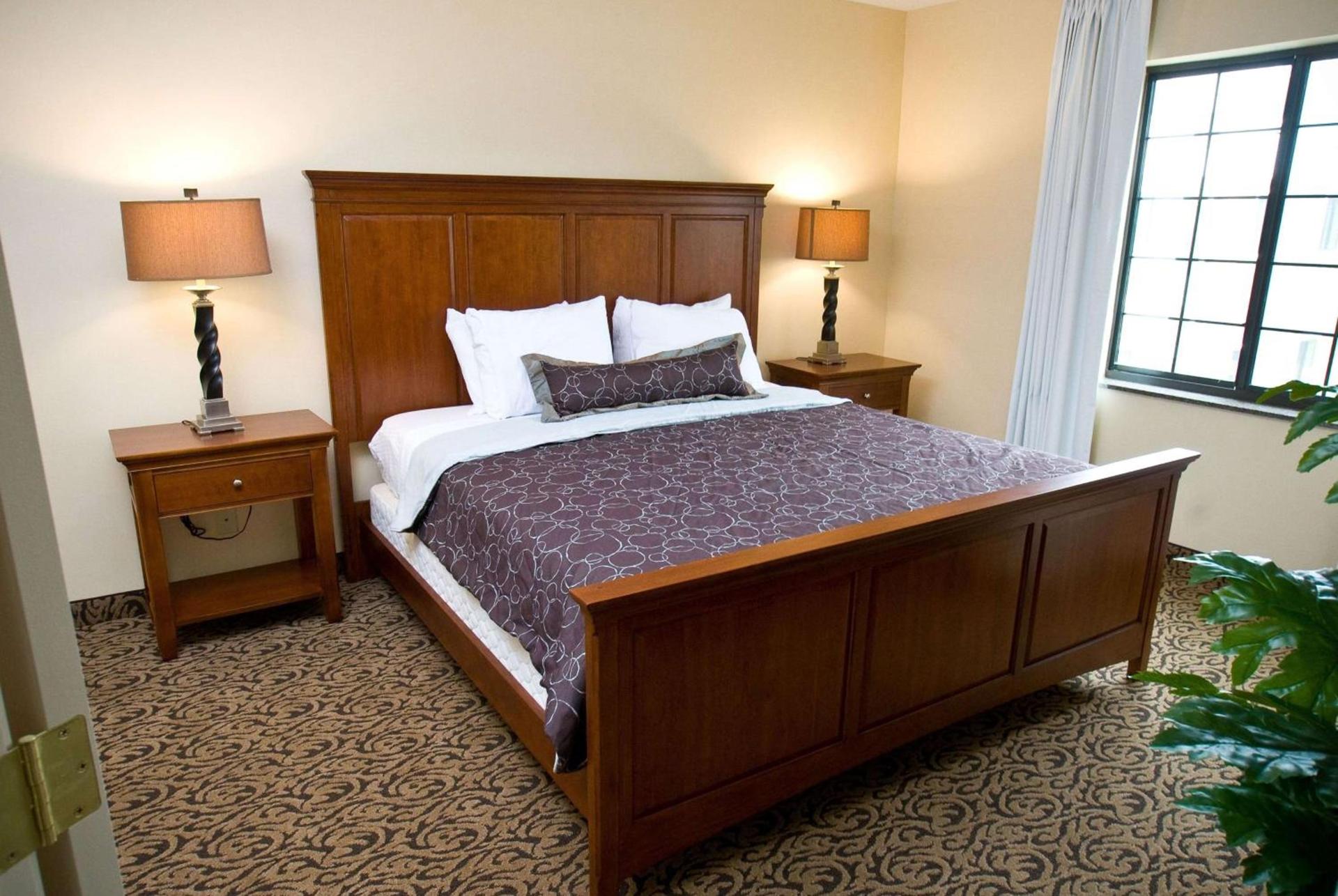 Staybridge Suites Williamsville Buffalo by IHG photo 31
