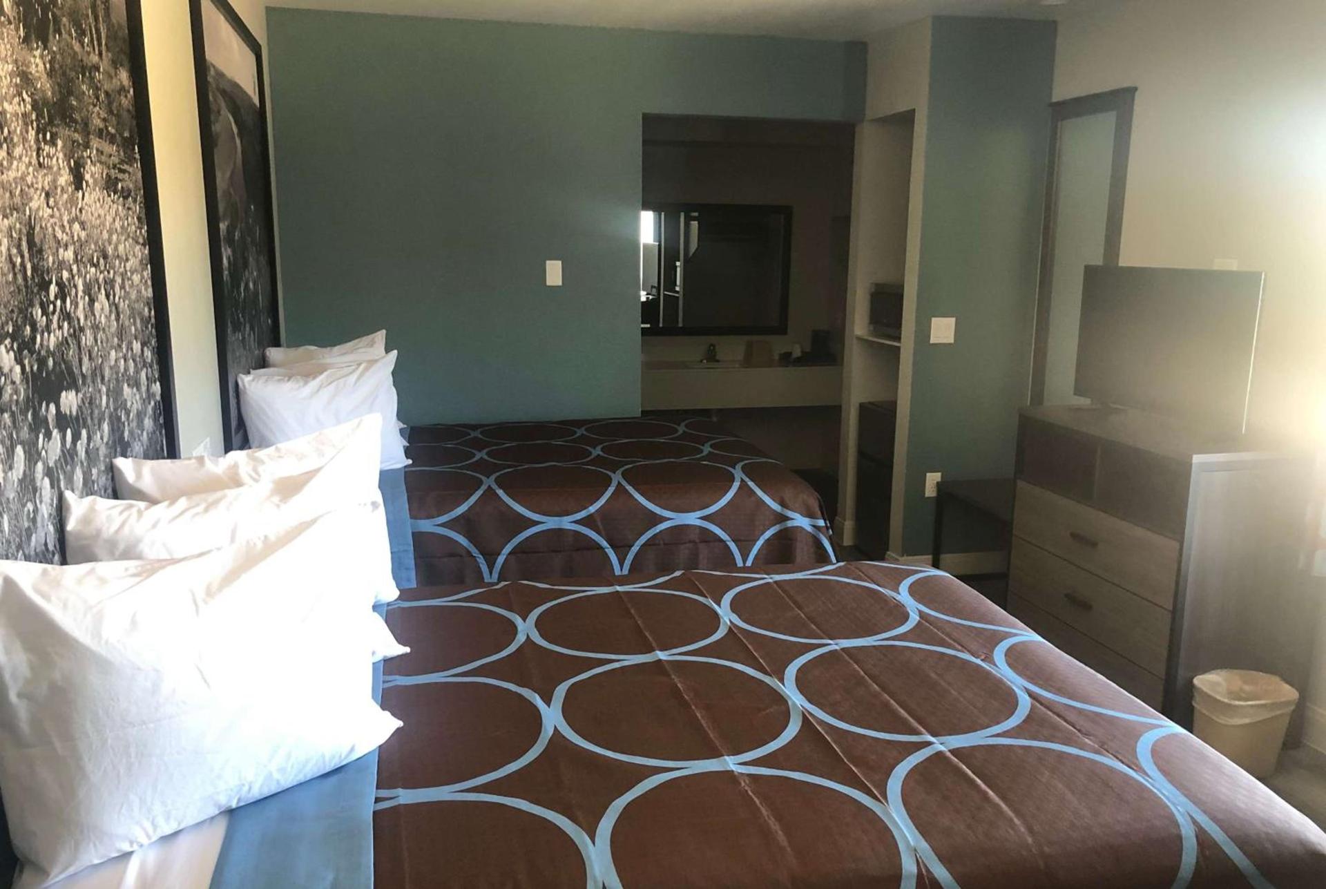 Hotel Blue Spring photo 14